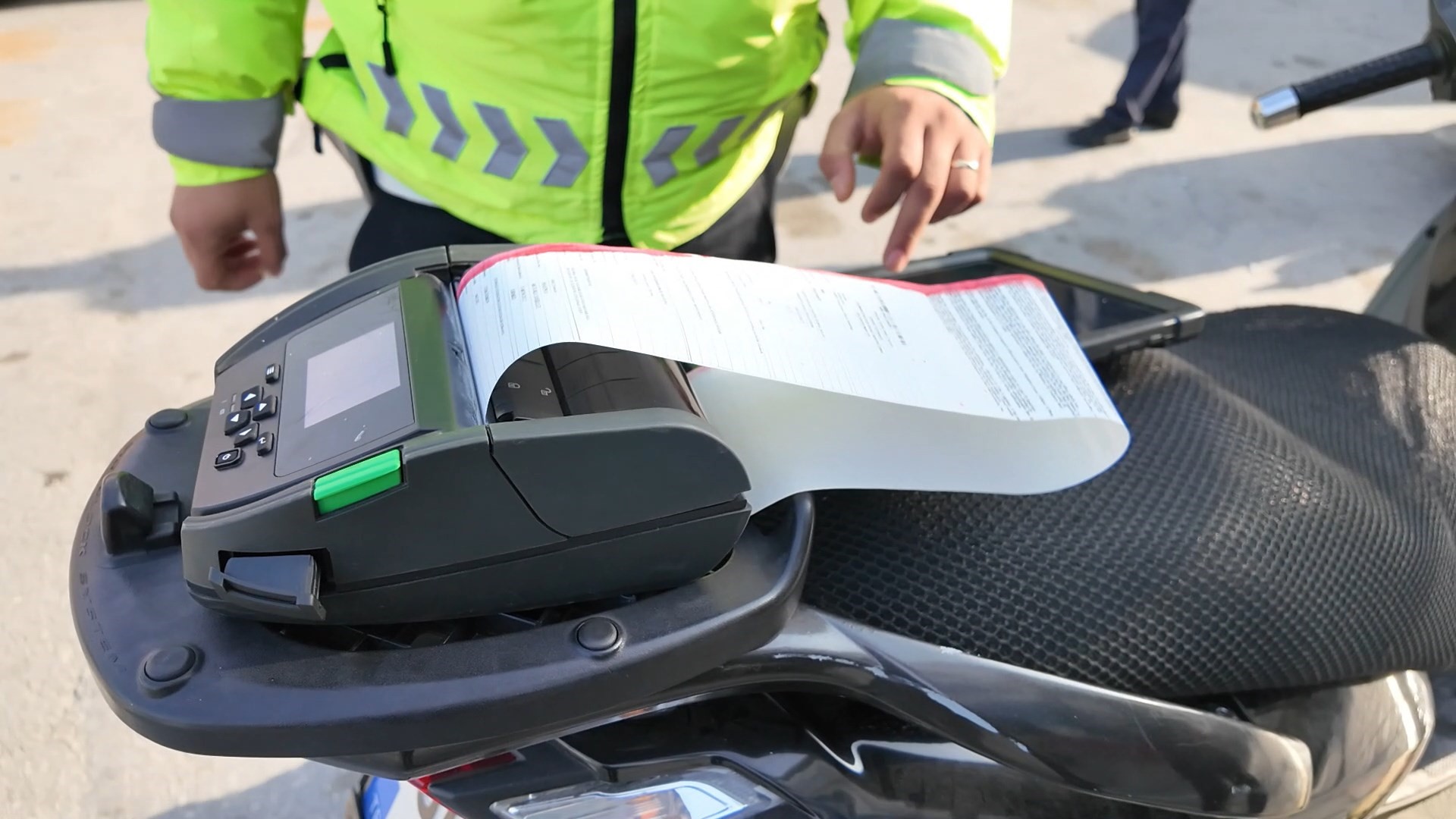 Aydın’da Yaya Geçidini Kullananlara 203 Bin Lira Ceza (6)