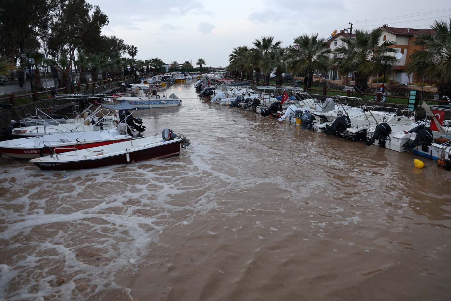 Aydın’da Tekneler Battı (4)