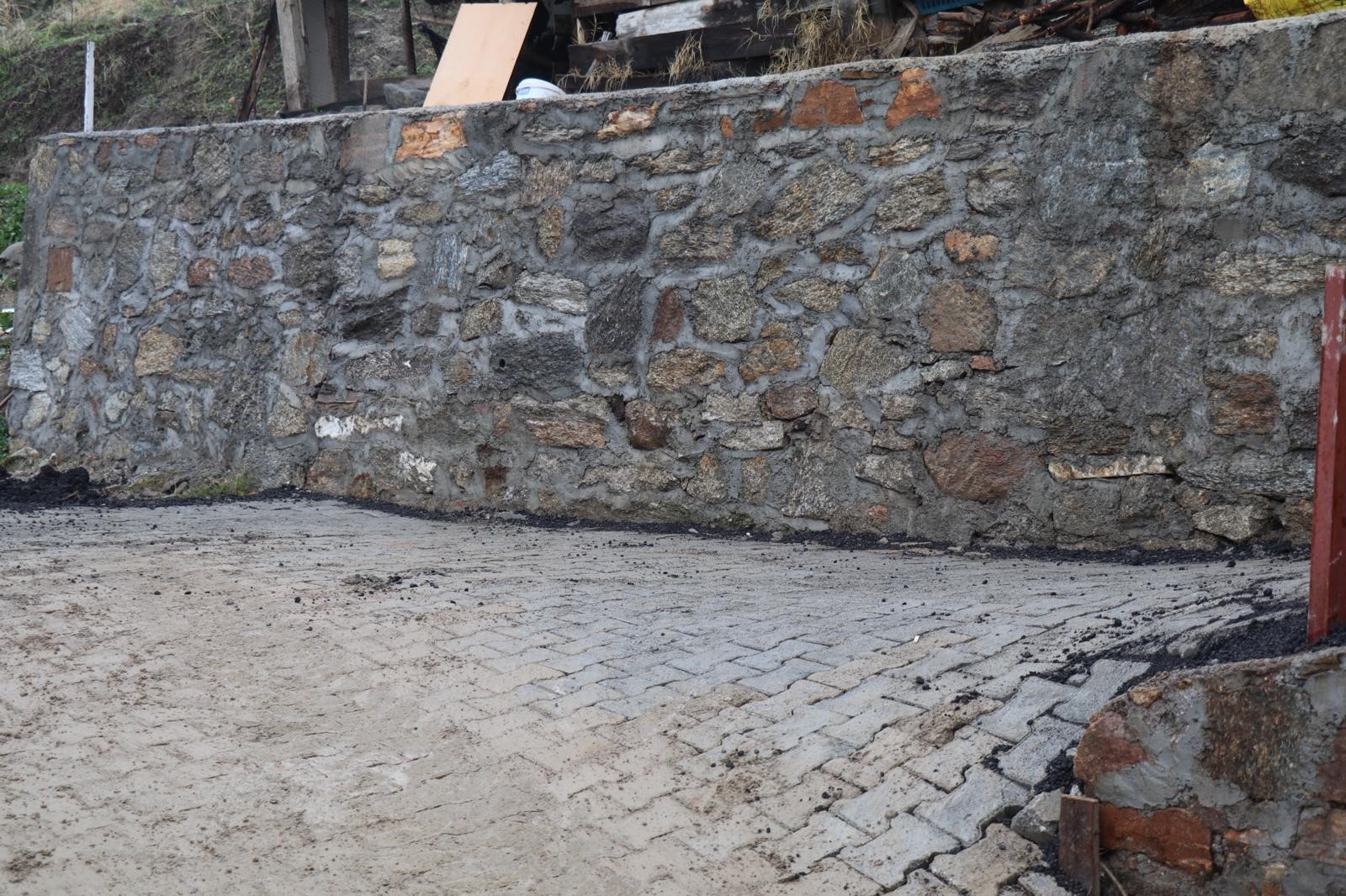 Bozdoğan Belediyesi Genç Kızın Yol Isteğini Yerine Getirdi (4)