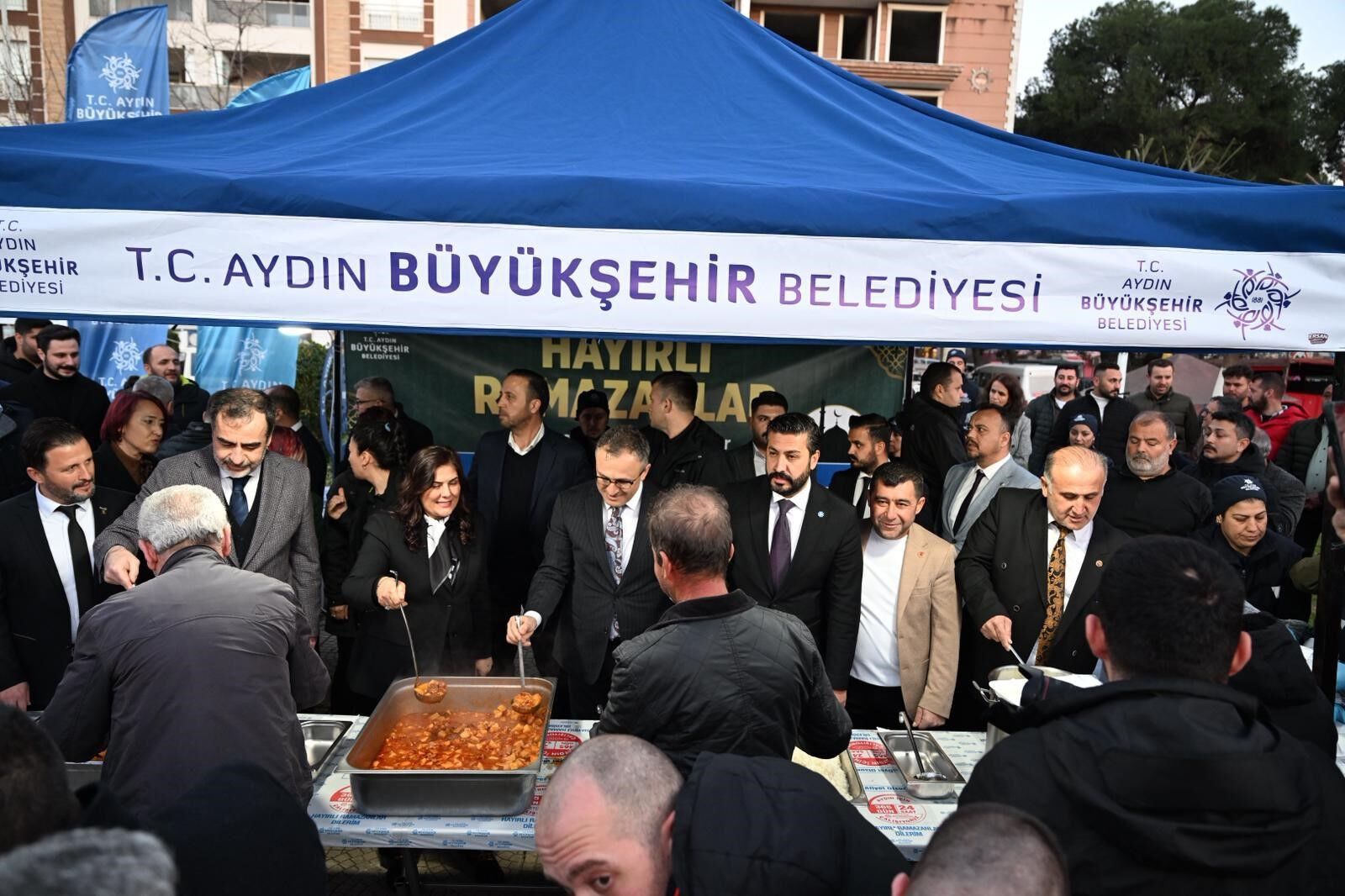 Başkan Çerçioğlu, İncirliova'da Vatandaşlarla Iftar Sofrasında Buluştu (7)