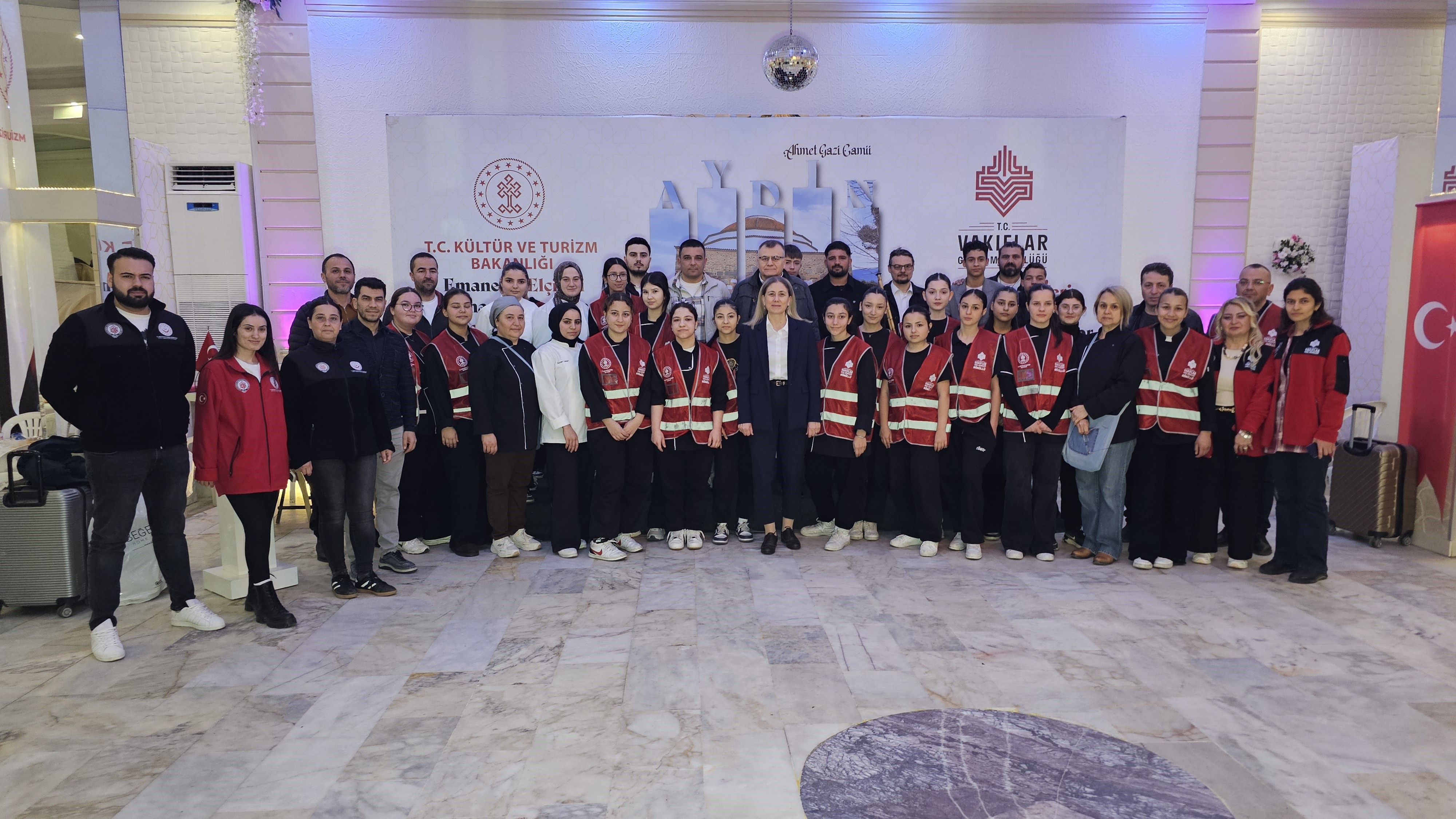 Nazilli'de Vatandaşlar Vakıflar Müdürlüğü'nün Iftarında Buluşuyor (8)