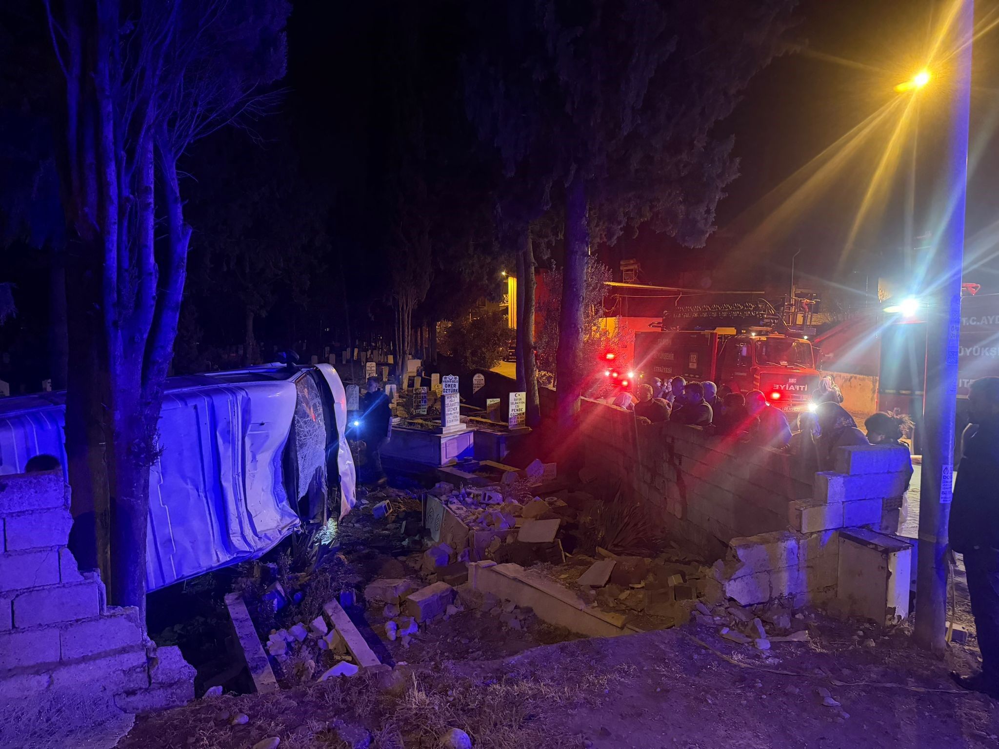 Aydın Mezarlığa Çok Sayıda Ekip Sevk Edildi (2)