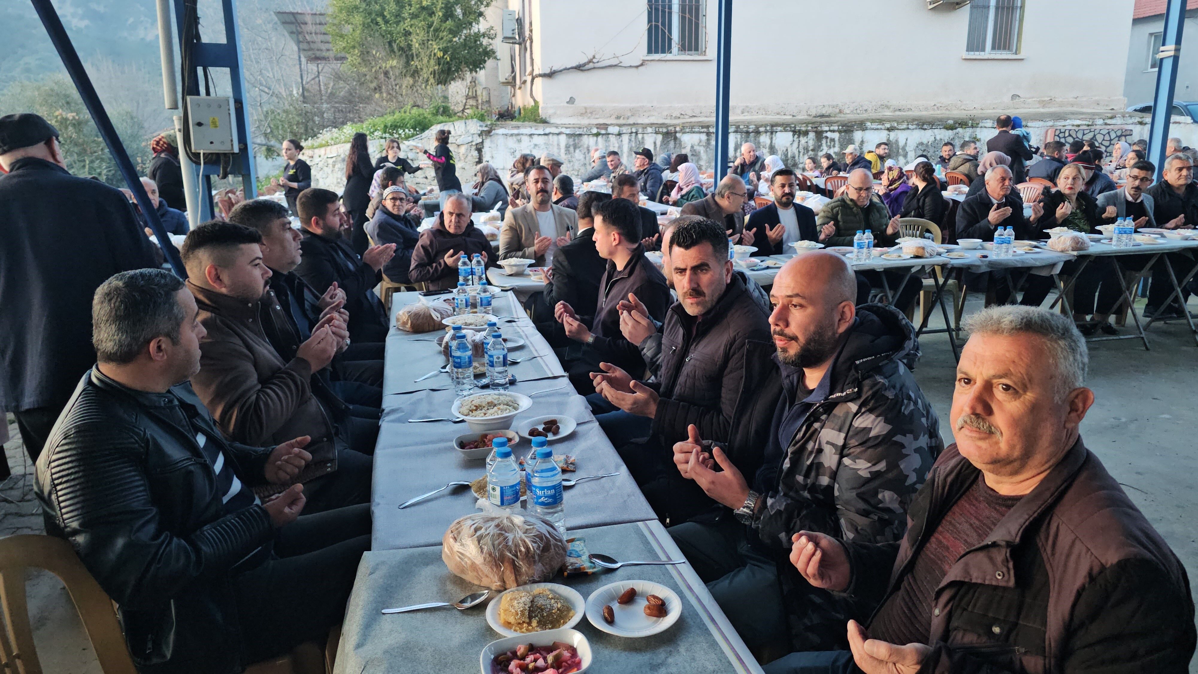 Aydın Sultanhisar’da Imece Usulü Iftarda Bir Araya Geldiler (2)