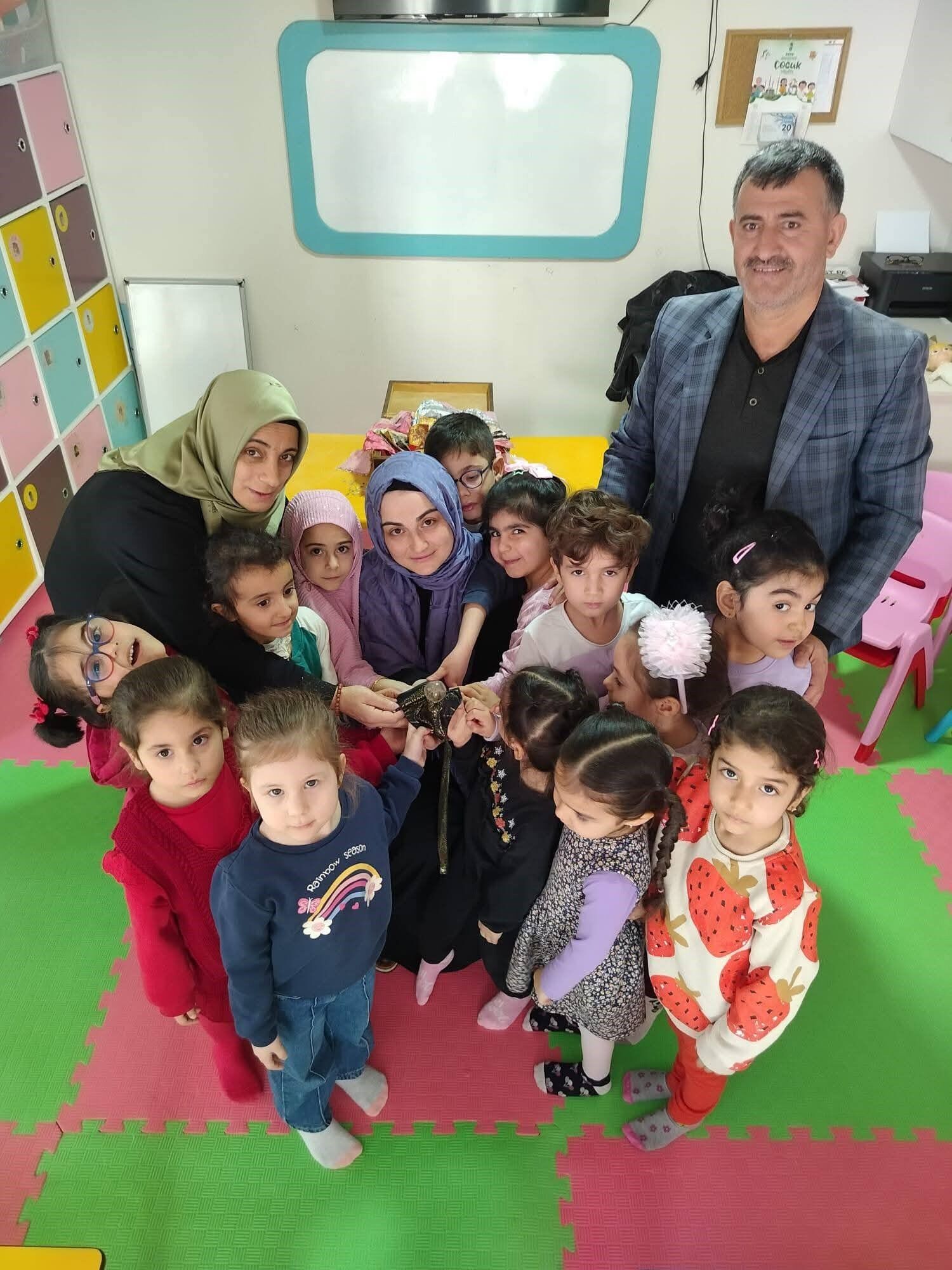 Aydın’da 4 6 Yaş Çocuklar Sakal I Şerif’i Ziyaret Etti (1)