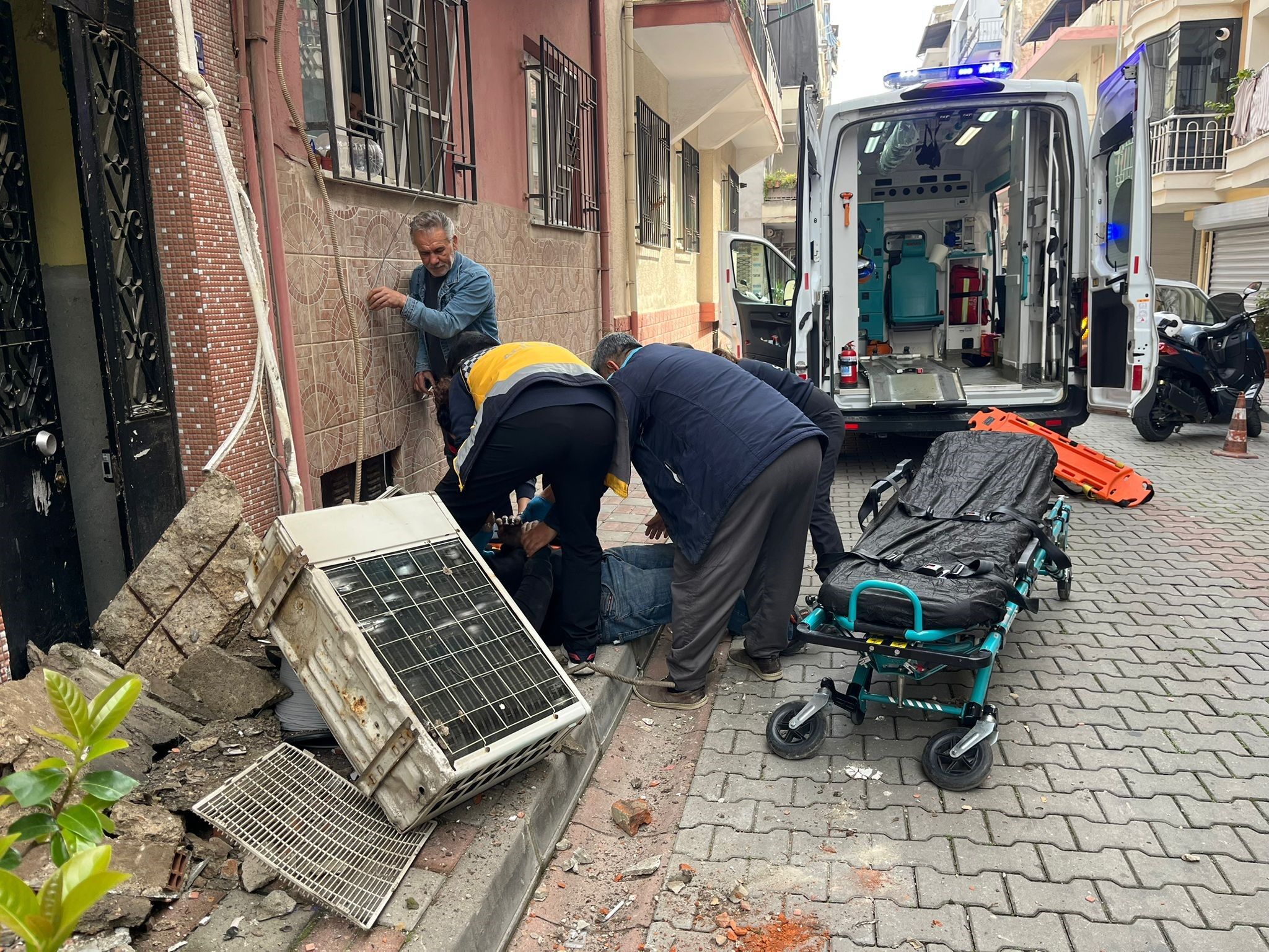 Aydın’da Bir Işçi Yere Çakıldı (2)