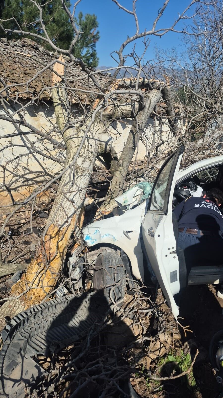 Aydın’da Feci Kaza 2 Ölü, 1 Ağır Yaralı (6)