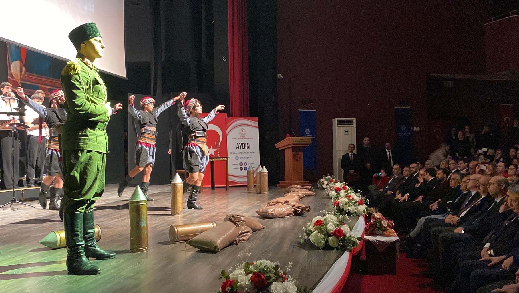 Aydın'da İstiklal Marşı'nın Kabulü Törenle Kutlandı (3)