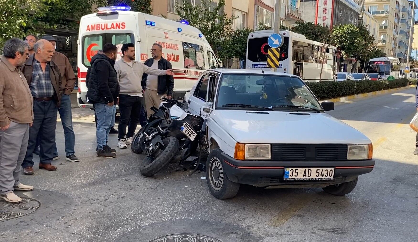 Aydın’da Trafik Kazasında Motosikletli Yaralandı (4)