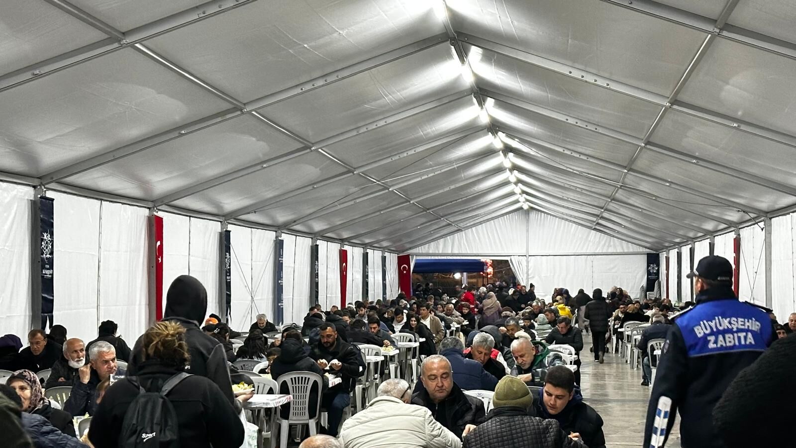 Başkan Çerçioğlu Aydın’ın Dört Bir Yanında Vatandaşları Iftar Sofraları Ile Buluşturmayı Sürdürüyor (5)