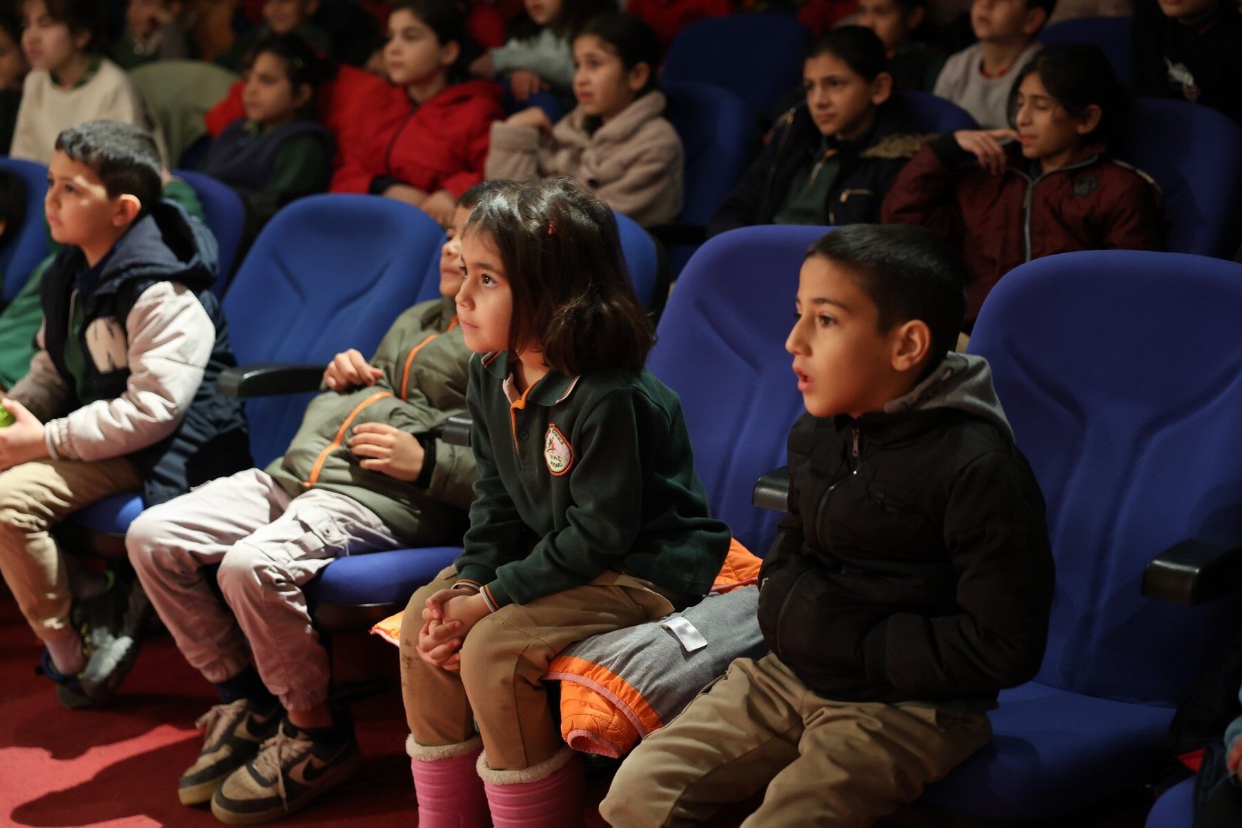 Başkan Çerçioğlu Koçarlı'da Minikleri Tiyatro Ile Buluşturdu (5)