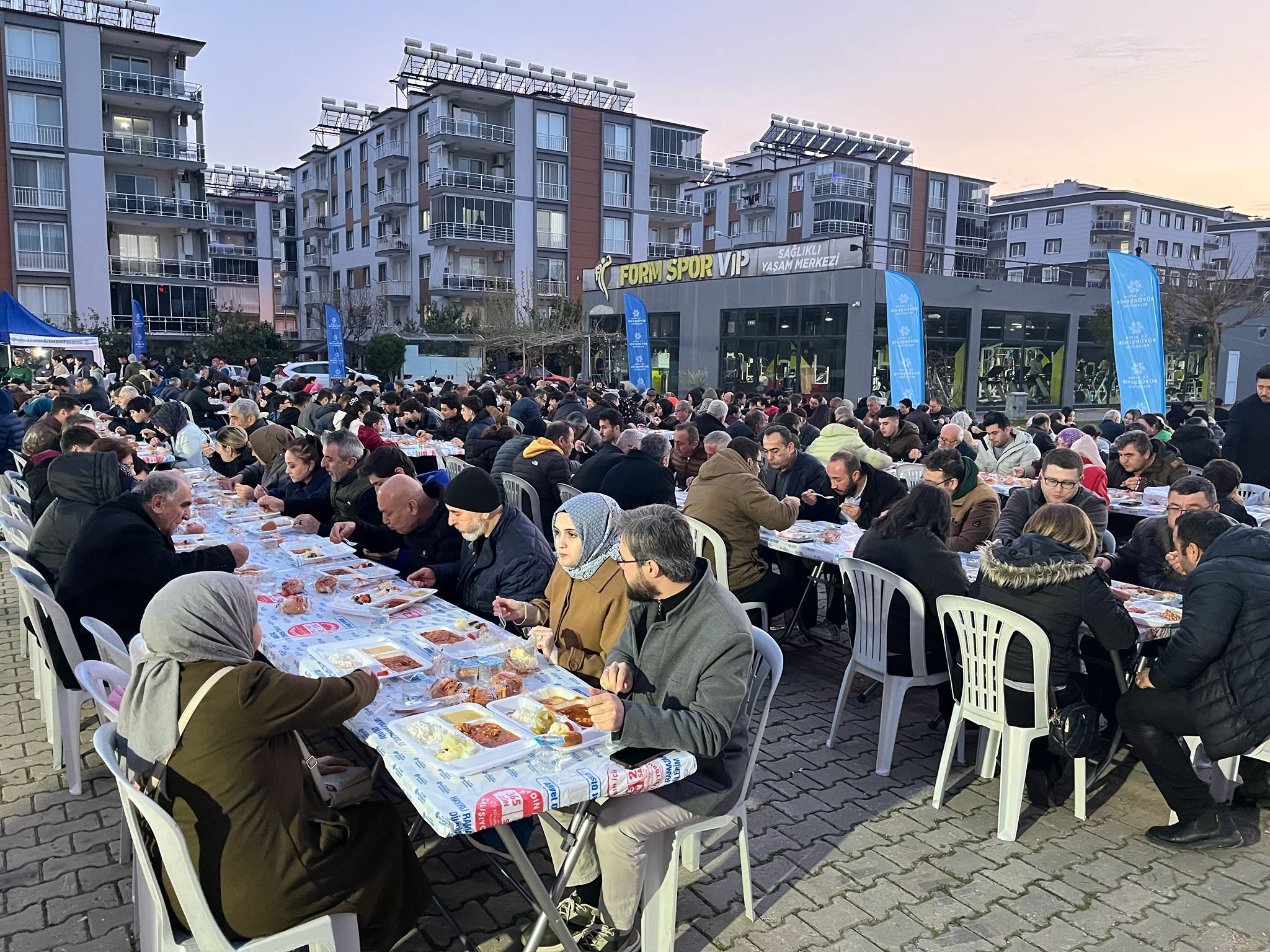 Başkan Çerçioğlu Ramazan Ayının Bereketini Aydın’ın Dört Bir Yanına Taşımayı Sürdürüyor (1)