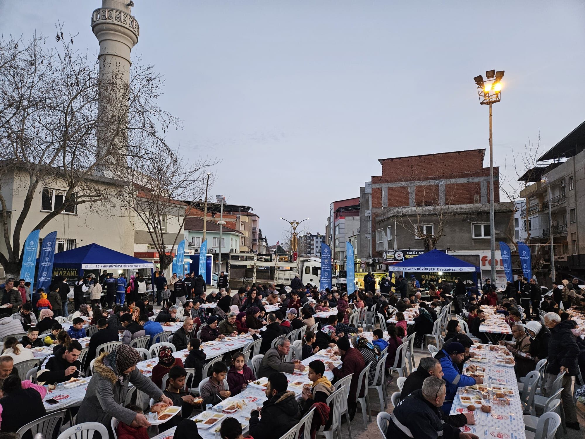 Başkan Çerçioğlu Ramazan Ayının Bereketini Aydın’ın Dört Bir Yanına Taşımayı Sürdürüyor (10)