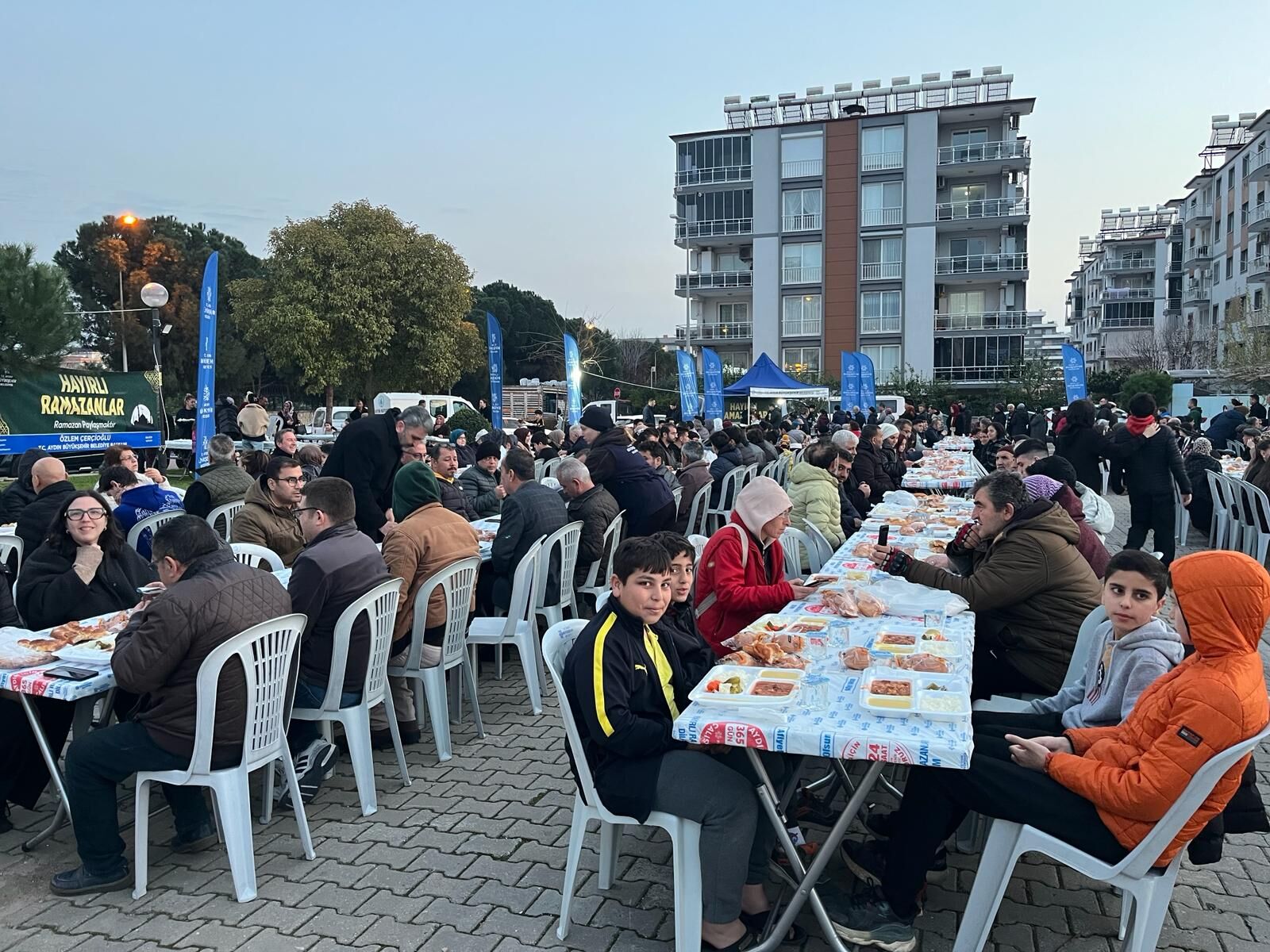 Başkan Çerçioğlu Ramazan Ayının Bereketini Aydın’ın Dört Bir Yanına Taşımayı Sürdürüyor (12)