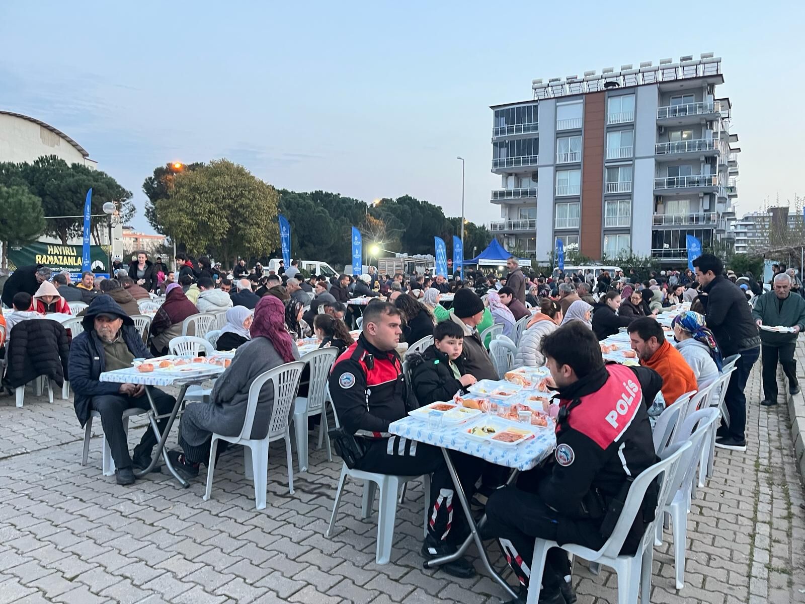 Başkan Çerçioğlu Ramazan Ayının Bereketini Aydın’ın Dört Bir Yanına Taşımayı Sürdürüyor (14)