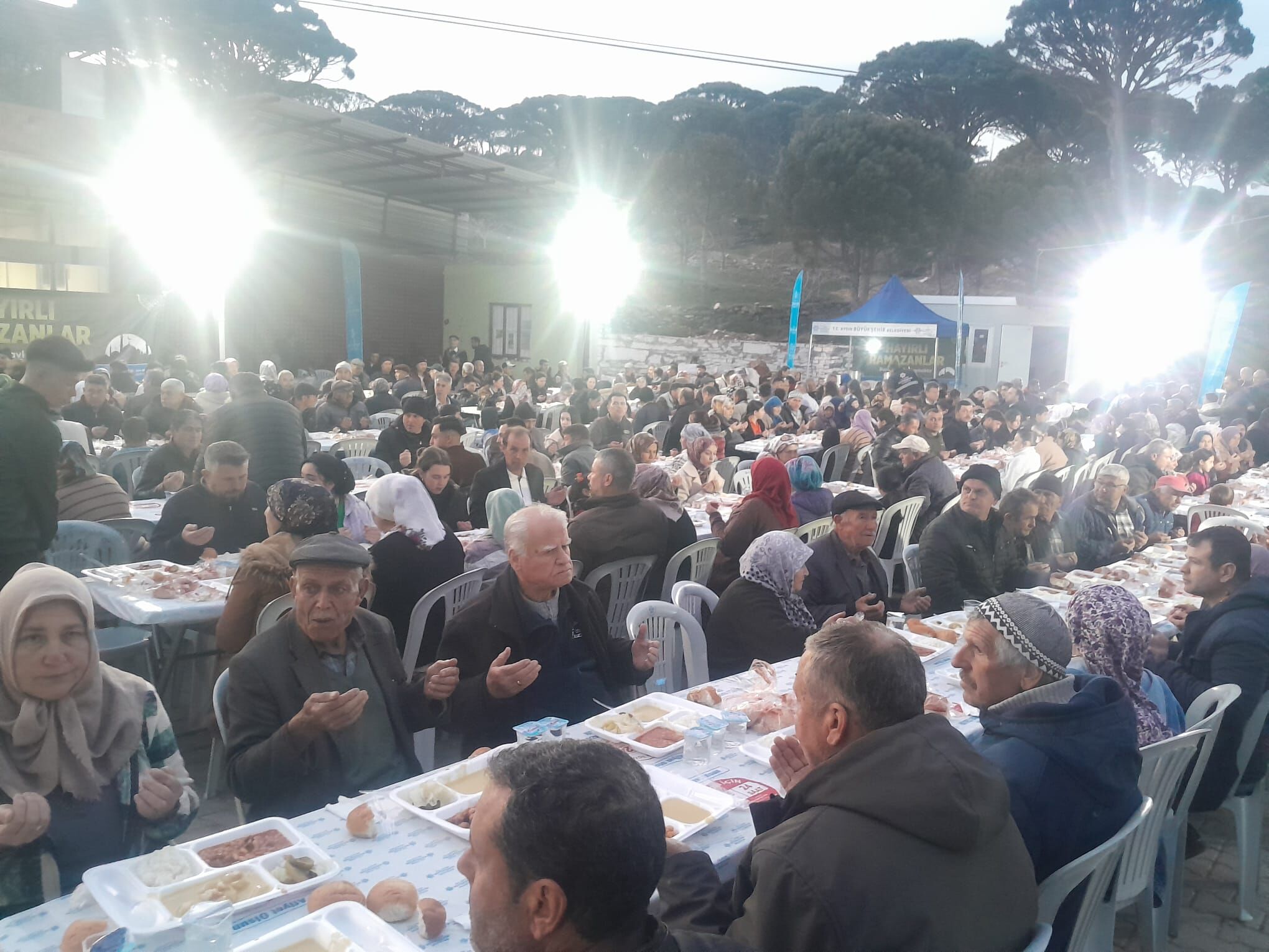 Başkan Çerçioğlu Ramazan Ayının Bereketini Aydın’ın Dört Bir Yanına Taşımayı Sürdürüyor (3)