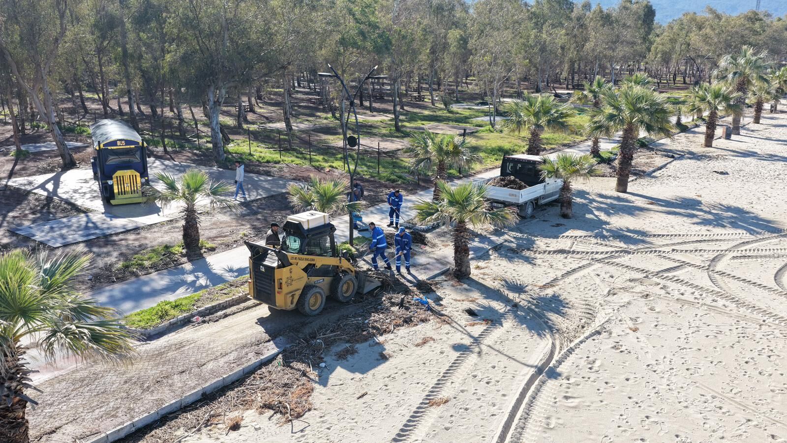 Başkan Çerçioğlu Talimat Verdi, Kuşadası Sevgi Yolu Pırıl Pırıl Oldu (5)