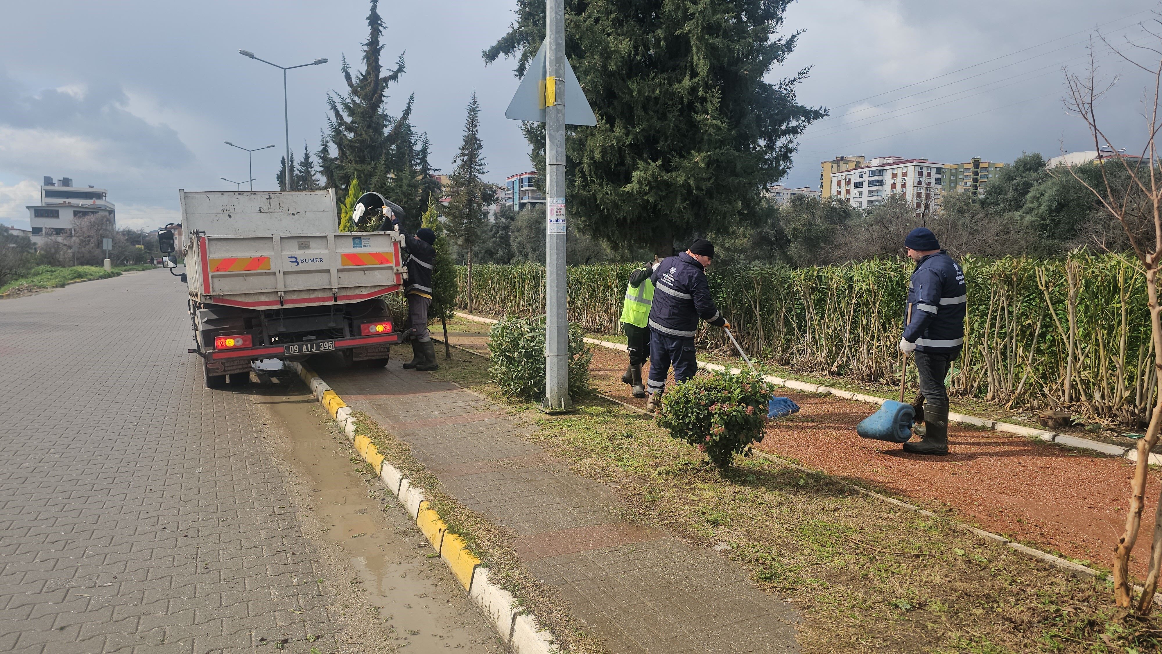 Başkan Çerçioğlu Talimat Verdi, Nazilli’deki Yürüyüş Yolu Pırıl Pırıl Oldu (3)
