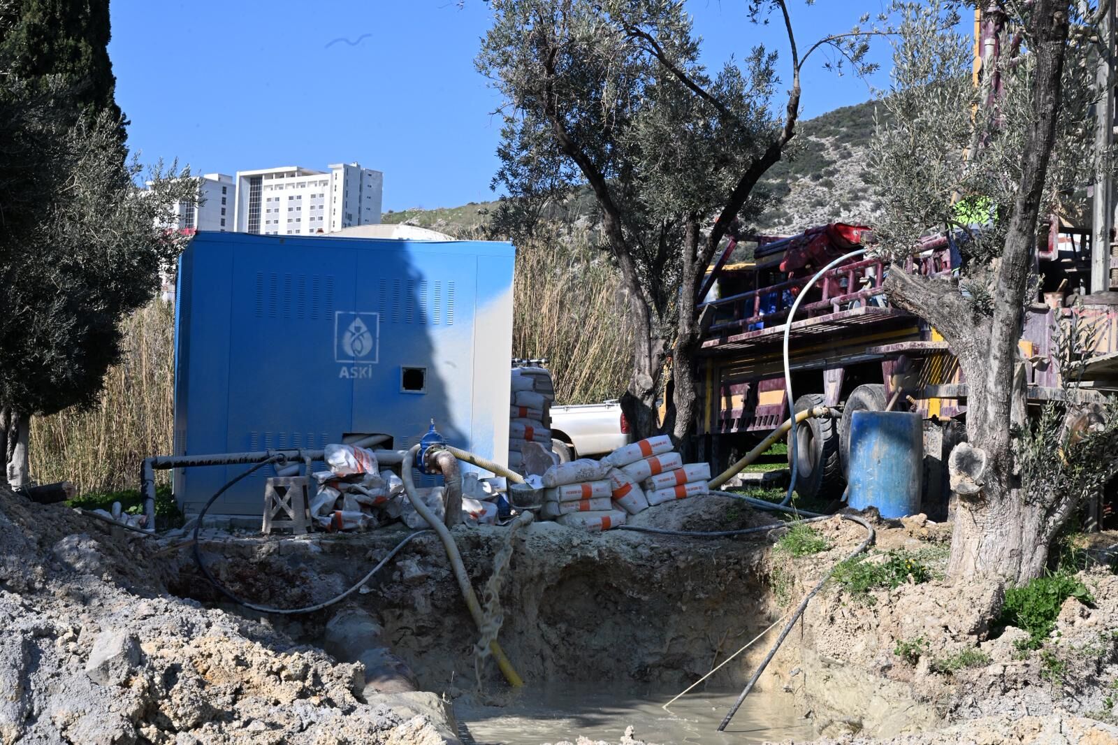 Başkan Çerçioğlu’ndan Kuşadası’nda 8 Ayrı Noktada Çalışma (3)