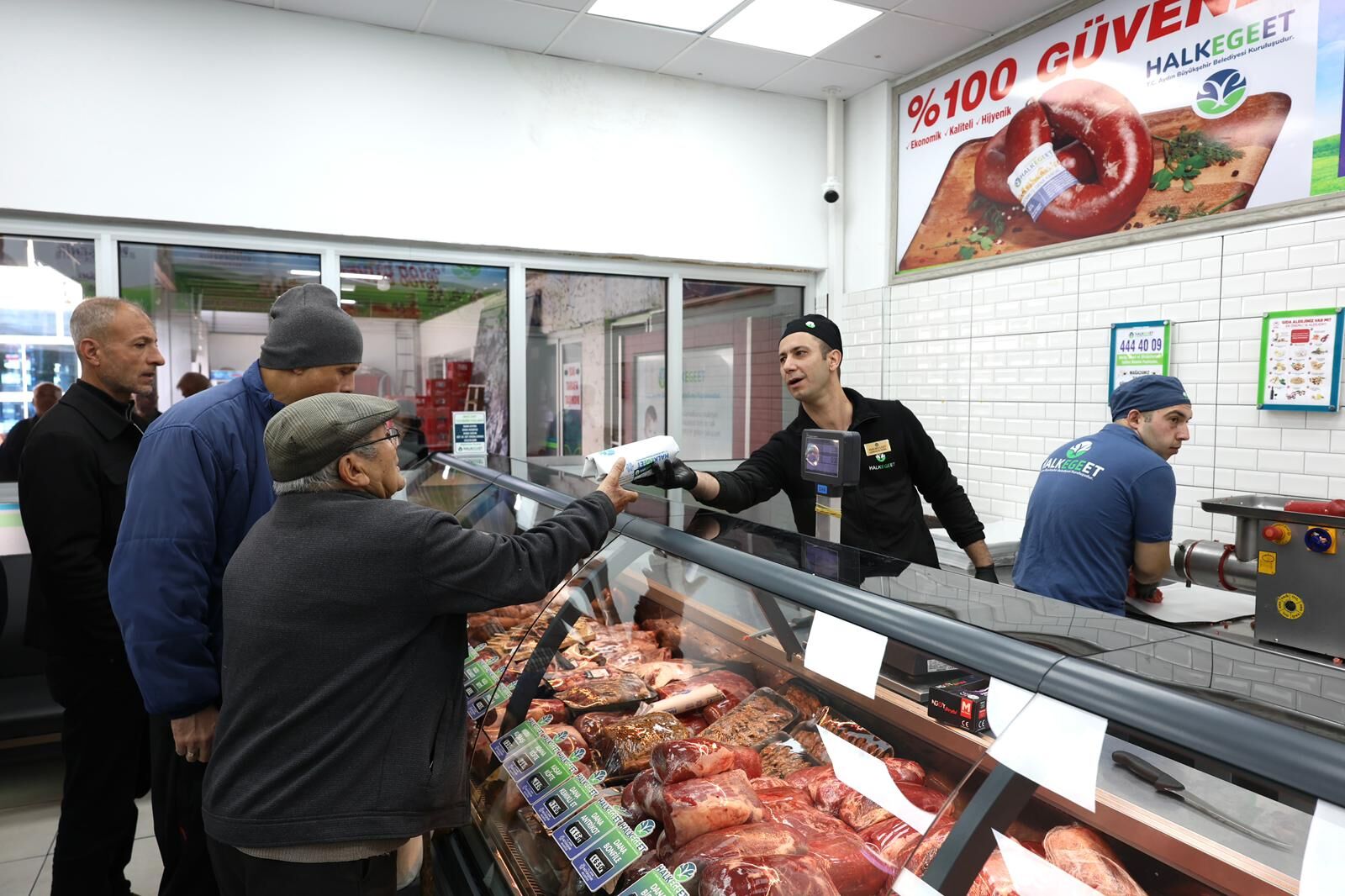 Başkan Çerçioğlu’ndan Ramazan Bayramı Öncesi Halk Ege Et Şubelerinde Indirim (18)