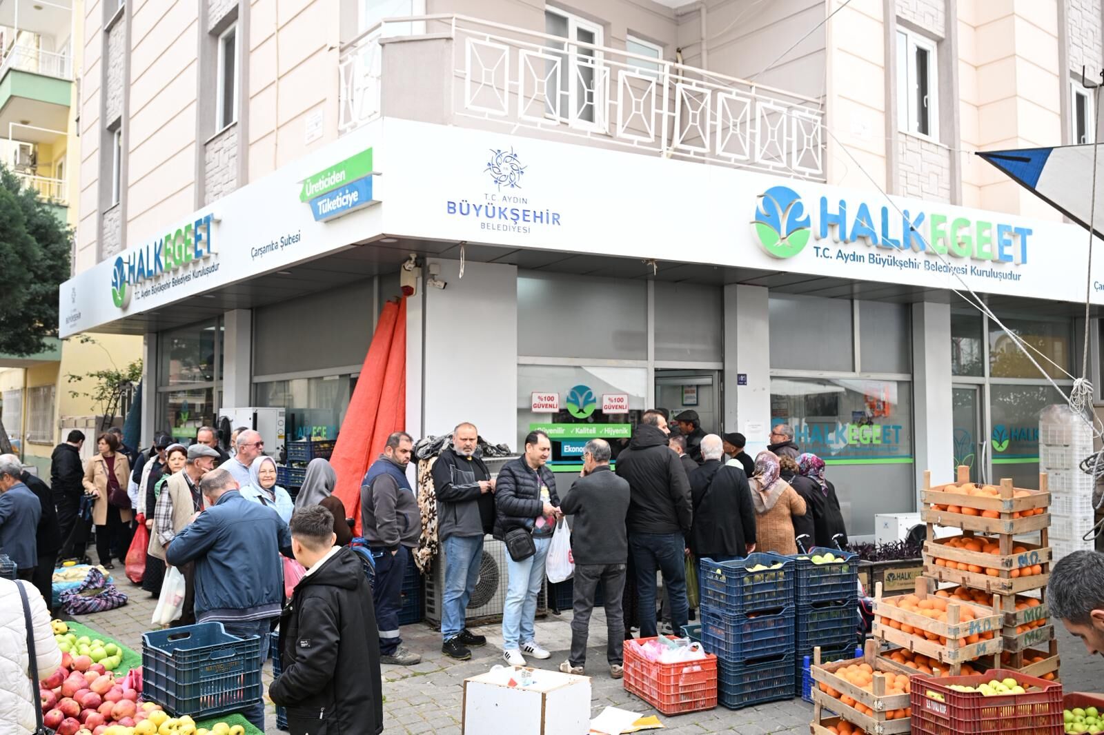 Başkan Çerçioğlu’ndan Ramazan Bayramı Öncesi Halk Ege Et Şubelerinde Indirim (7)