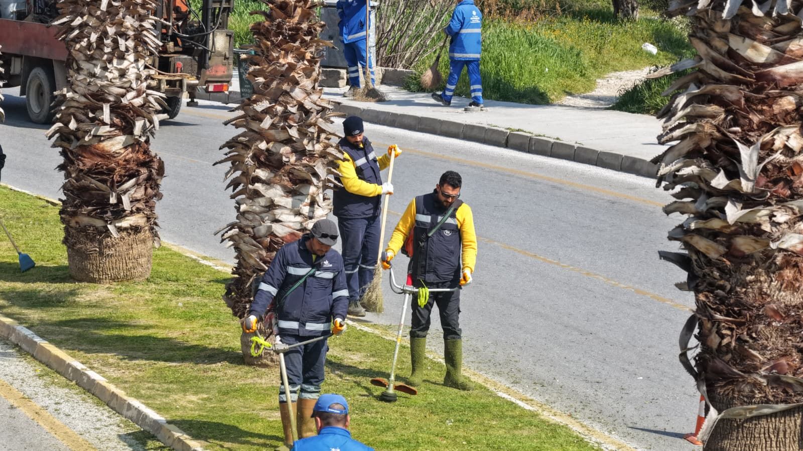 Başkan Çerçioğlu'ndan Ramazan Bayramı Öncesi Kuşadası’nda Yoğun Çalışma (10)
