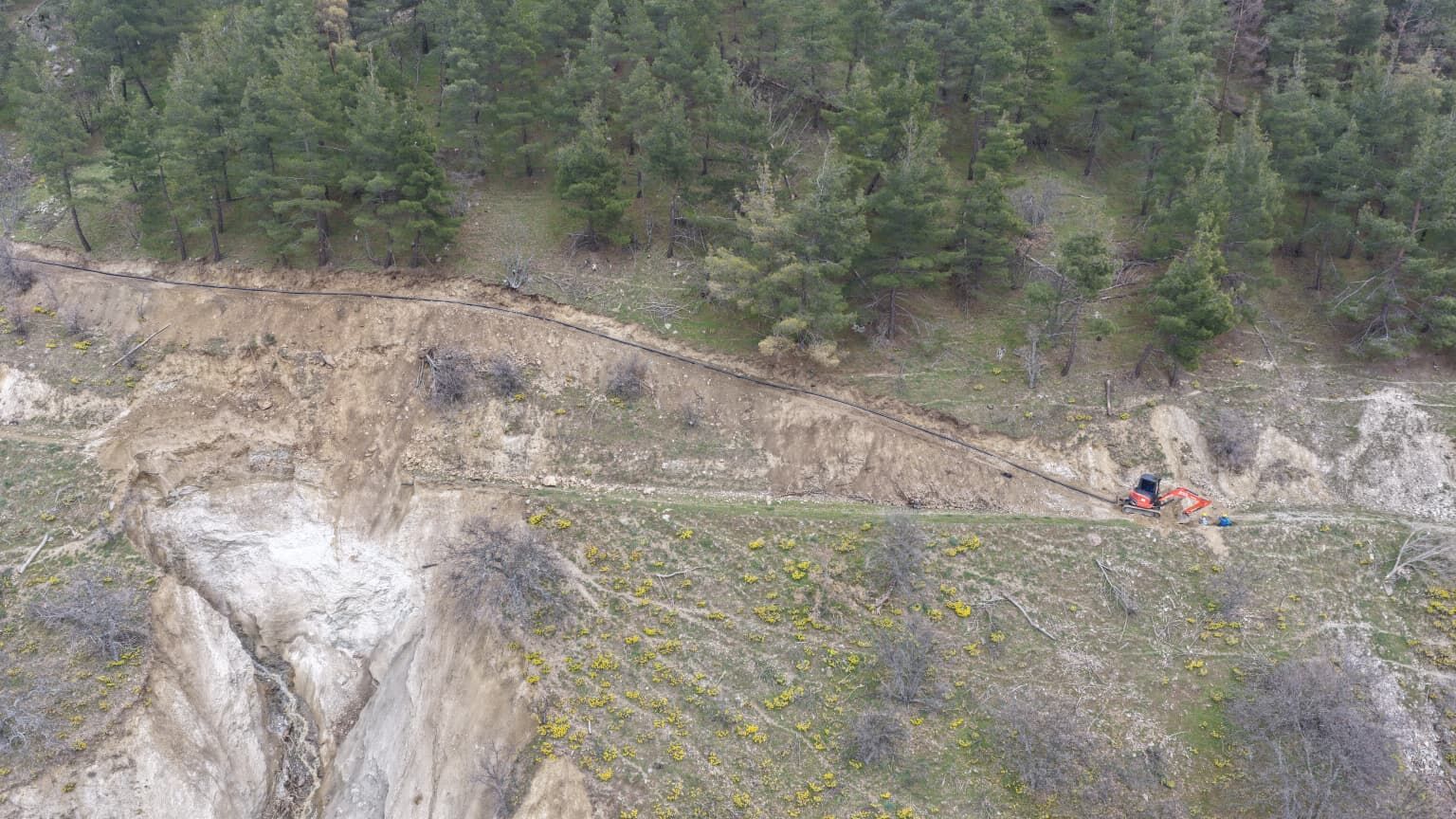 İyi Ki Çerçioğlu Var.. Büyükşehir Ekipleri Dağ Tepe Demeden Çalışmalara Devam Ediyor (11)
