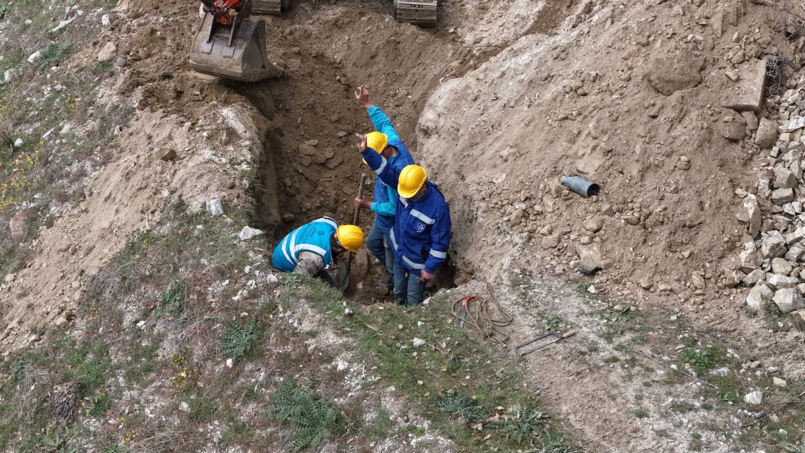 İyi Ki Çerçioğlu Var.. Büyükşehir Ekipleri Dağ Tepe Demeden Çalışmalara Devam Ediyor (12)
