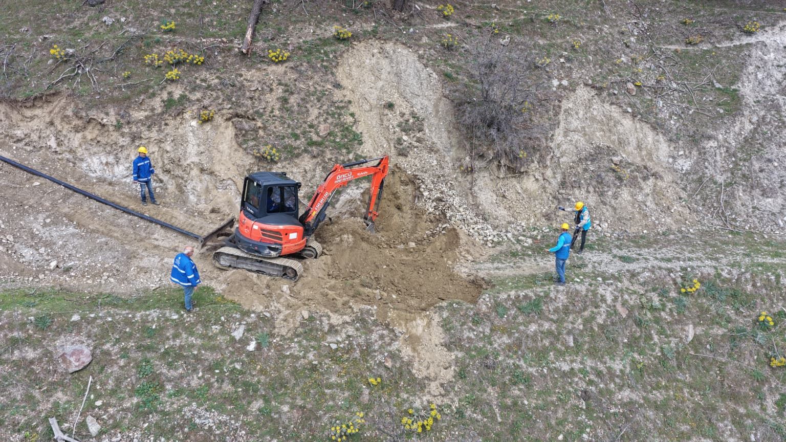 İyi Ki Çerçioğlu Var.. Büyükşehir Ekipleri Dağ Tepe Demeden Çalışmalara Devam Ediyor (5)