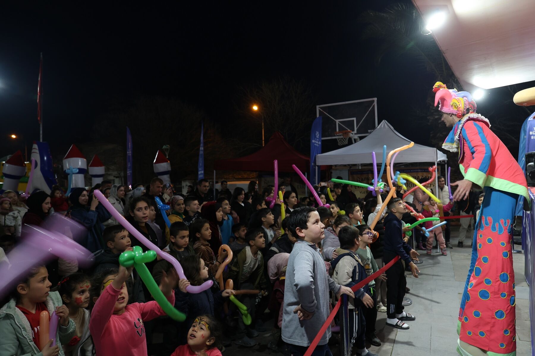 Sultanhisar’da Her Yaştan Vatandaş Büyükşehir Belediyesi’nin Ramazan Etkinlikleriyle Buluştu (10)