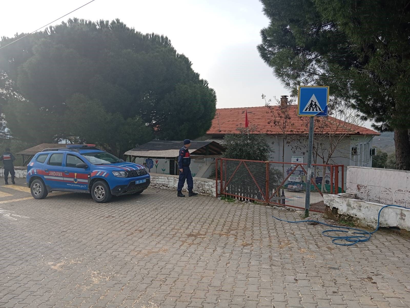 Aydın Jandarması Okul Önlerinde Nöbete Başladı (2)