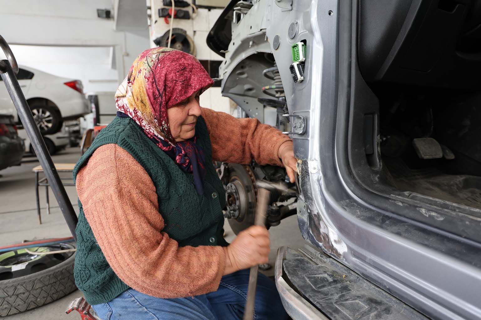 Aydın Sanayisinin Kadın Ustası On Parmağında On Marifet (4)