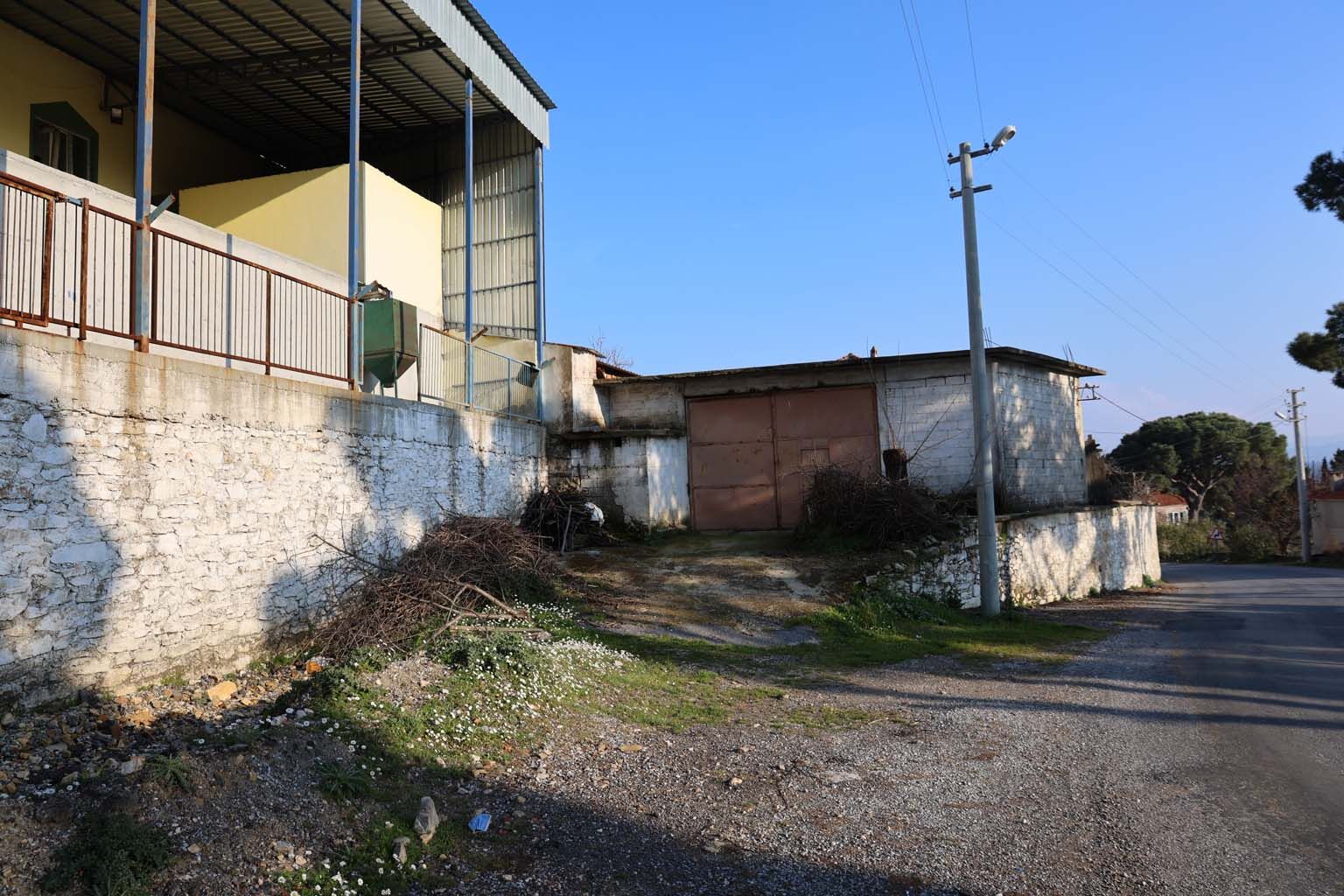 Aydın’da Milyonluk Tesis Çürümeye Terk Edildi (3)