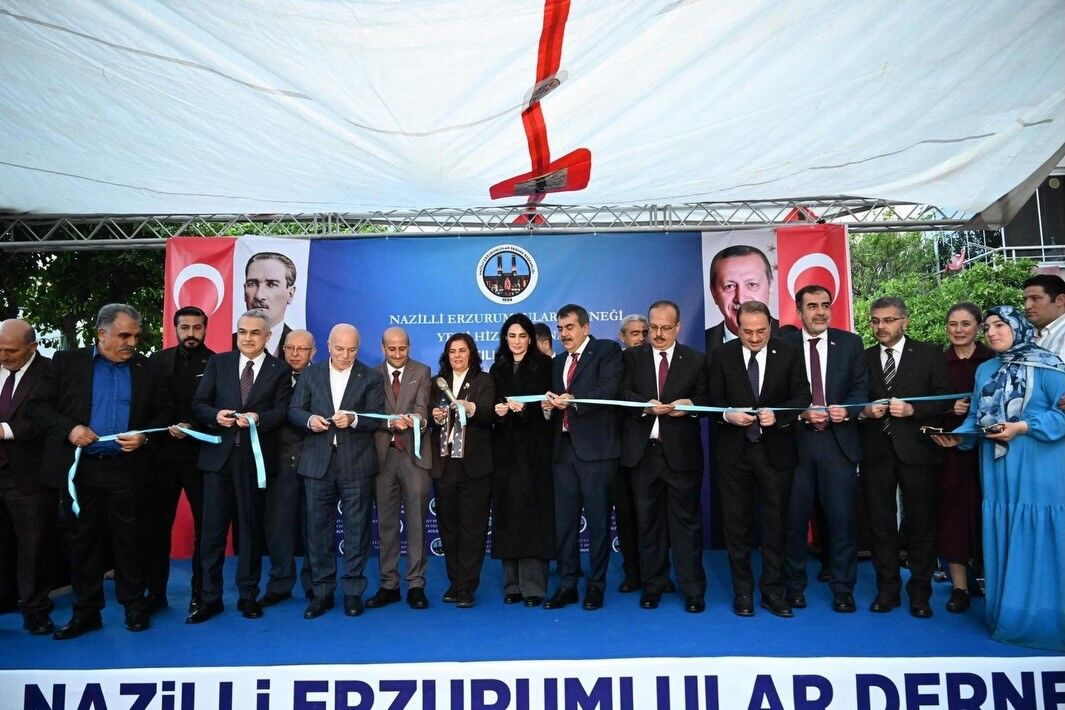 Bakan Tekin, Nazilli'de Erzurumlular Derneği’nin Açılışına Katıldı (3)