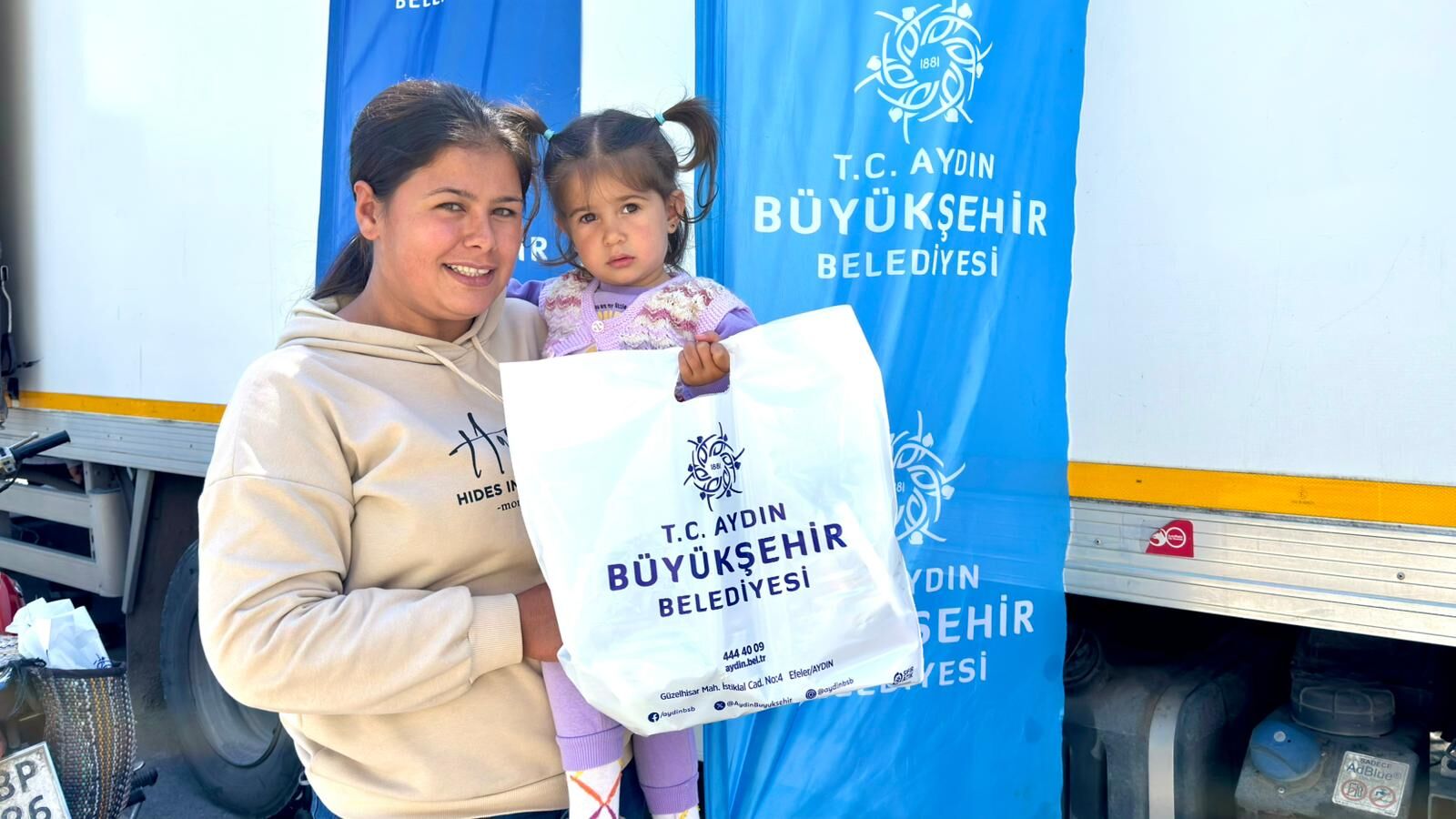 Başkan Çerçioğlu Binlerce Fideyi Sultanhisar Ve Buharkent’te Vatandaşlarla Buluşturdu (10)