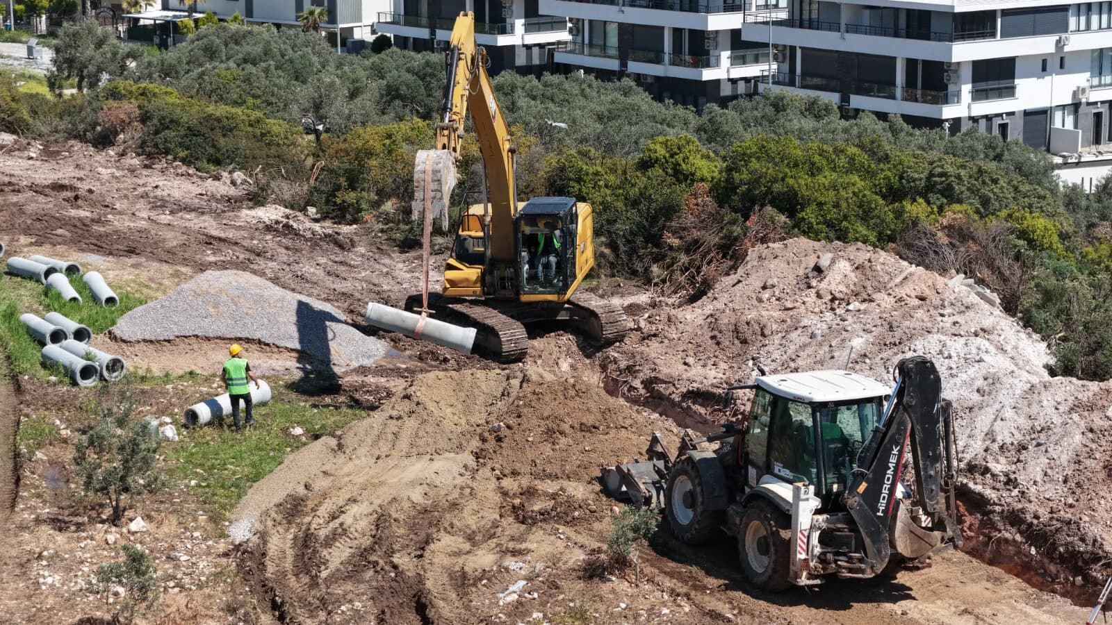 Başkan Çerçioğlu Çalışıyor, Aydın’da Hizmet Çağı Devam Ediyor.. Di̇di̇m’de Altyapi Yatirimi (9)