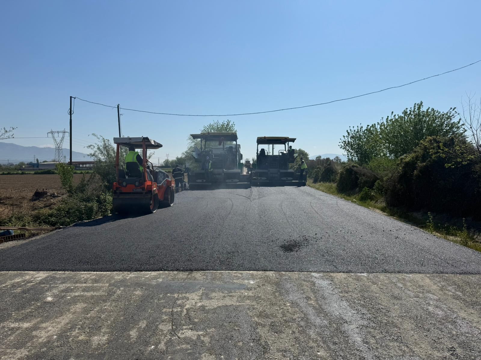 Başkan Çerçioğlu Ile Hizmet Yağmuru Devam Ediyor.. Çok Sayıda Noktada Eş Zamanlı Çalışma (4)