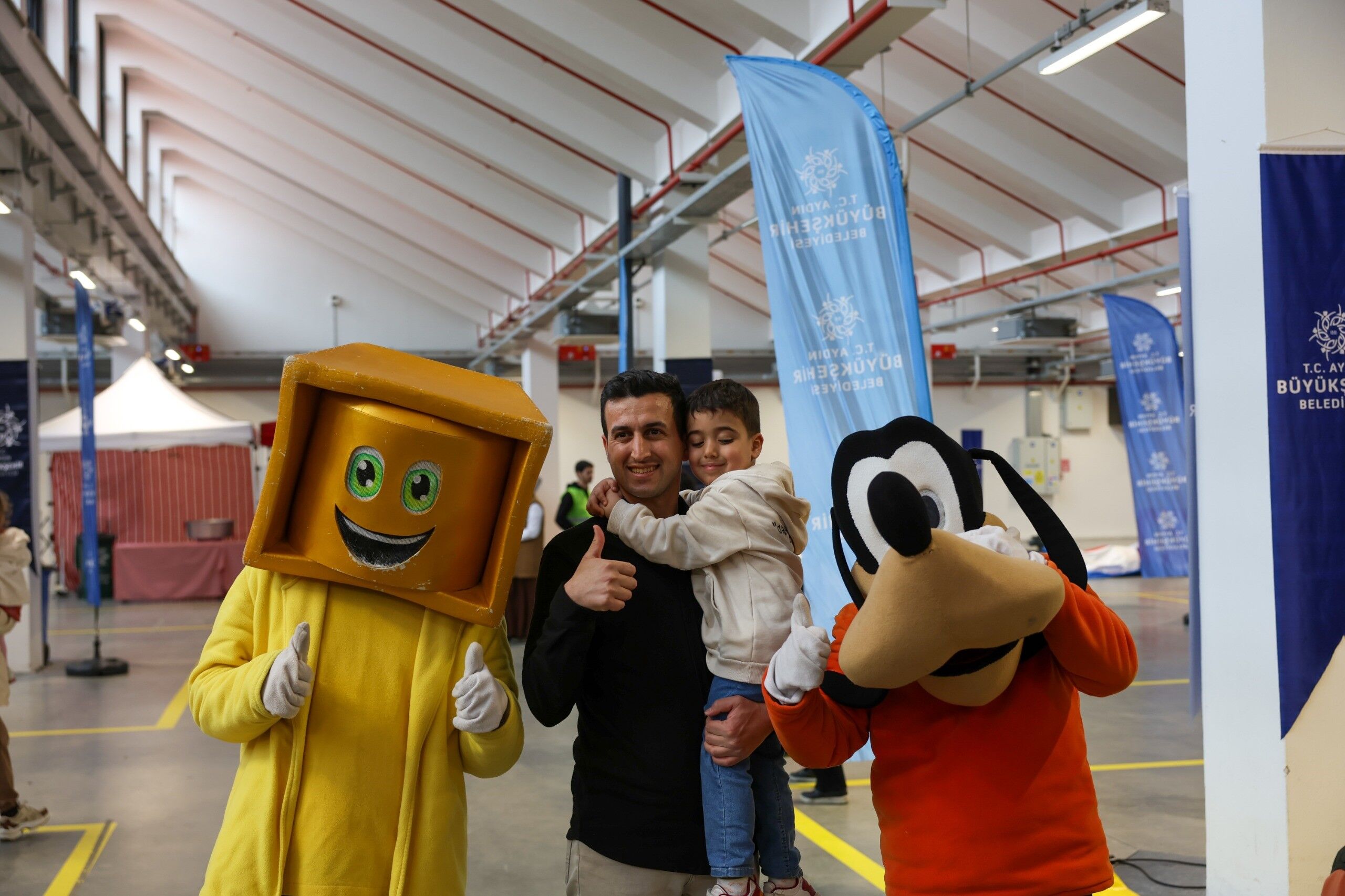 Başkan Çerçioğlu'ndan Çocuklara 23 Nisan Hediyesi (7)