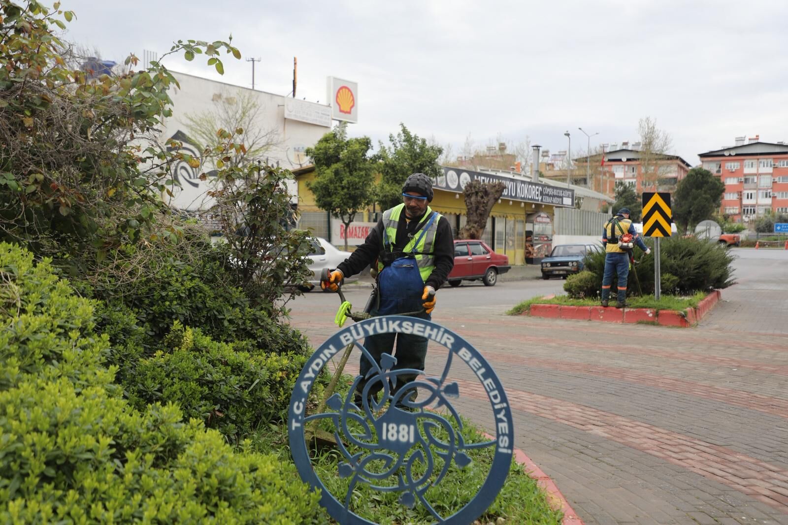 Başkan Çerçioğlu’ndan Germencik Ve İncirliova’da Yeşil Alanlara ‘Bahar’ Dokunuşu (2)