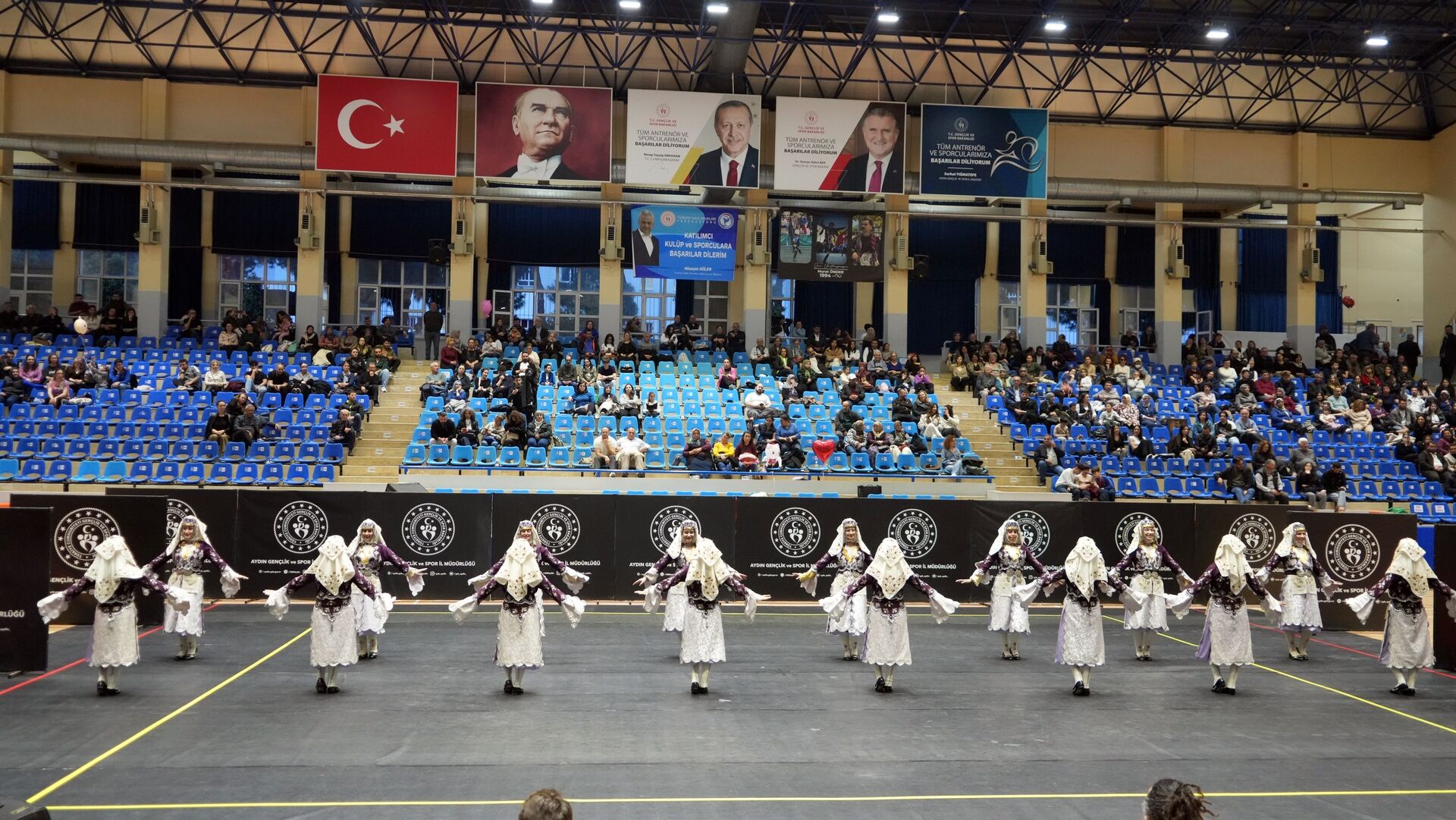 Başkan Çerçioğlu’nun Destekleriyle Aydın Büyükşehir Belediyespor’dan Halk Oyunlarında Birincilik (6)