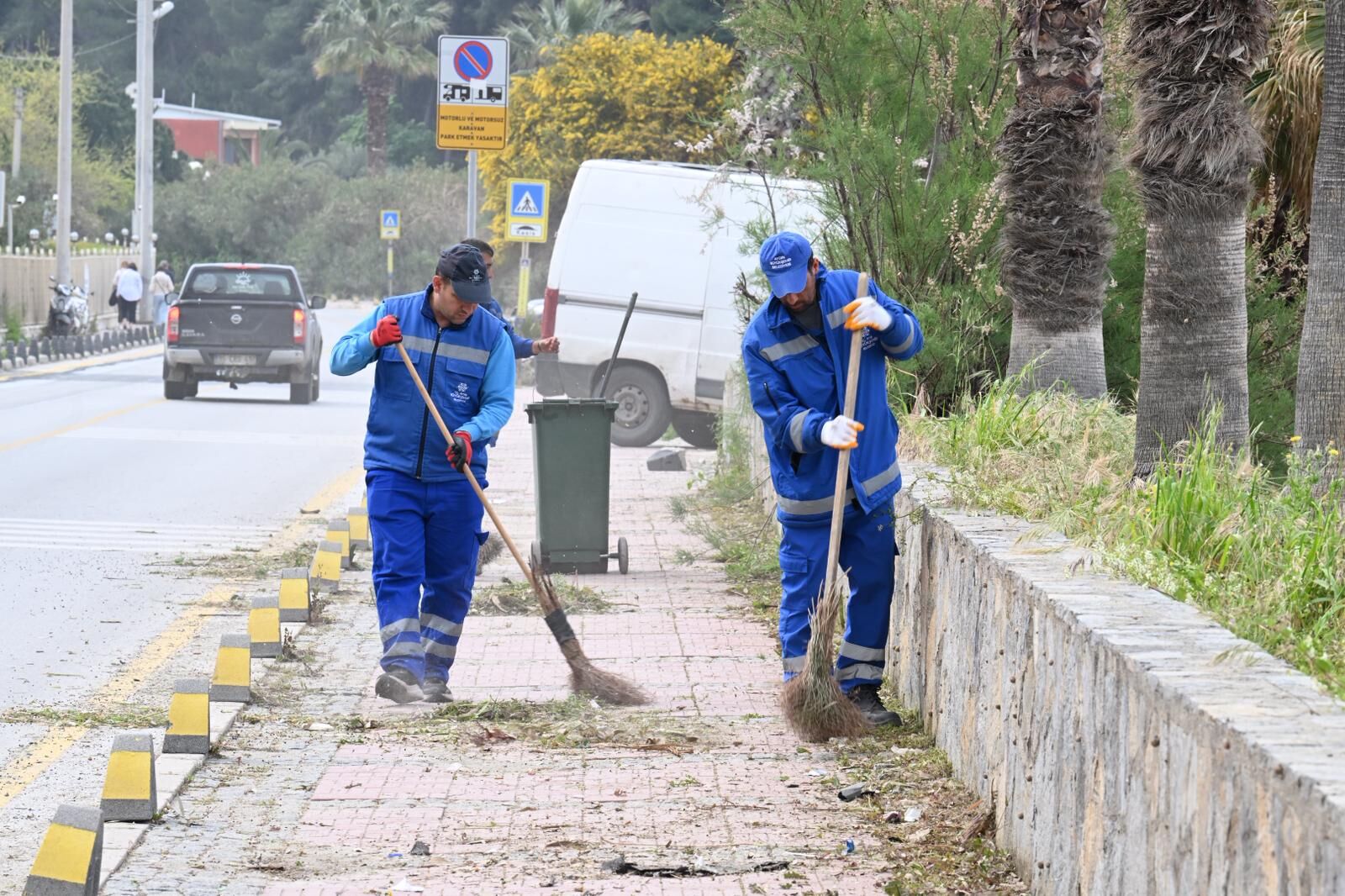 Başkan Çerçioğlu’nun Öncülüğünde Kuşadası’nın Dört Bir Yanında Çalışmalar Devam Ediyor (21)