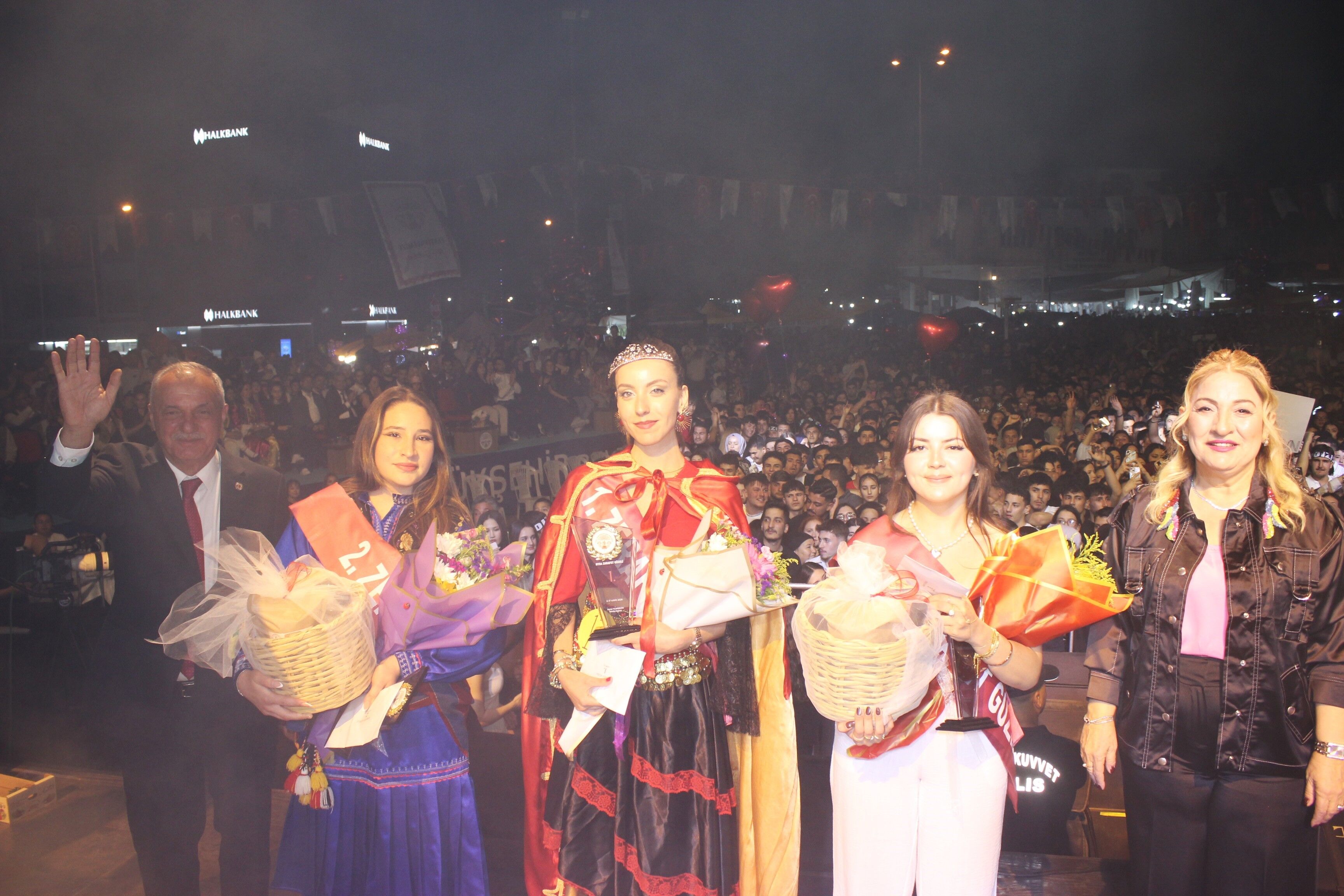 54. Uluslararası Sultanhisar Atça Nysa Çilek Festivali Sona Erdi (3)
