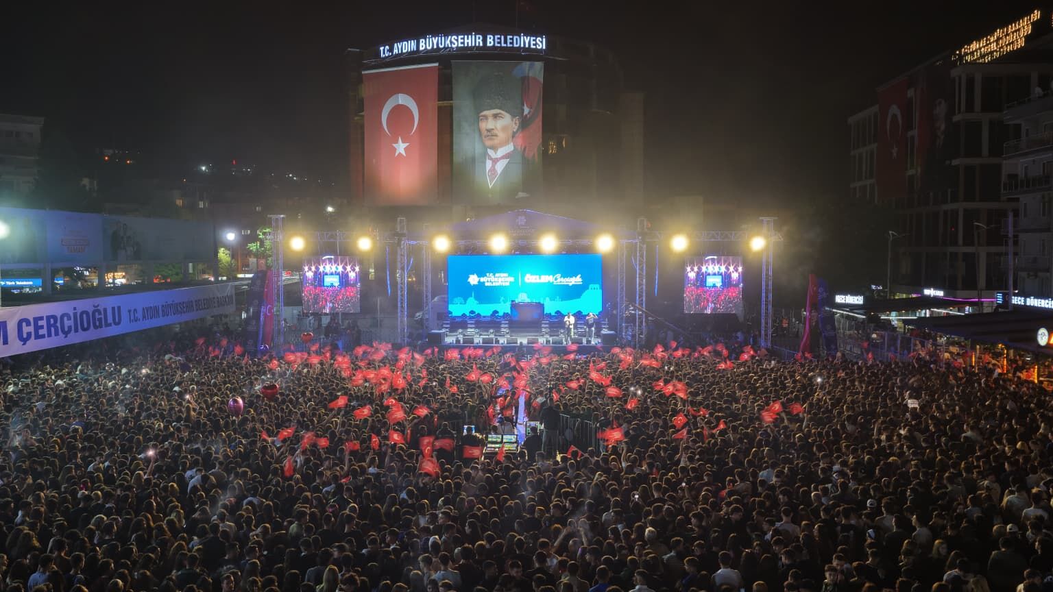 Aydın Büyükşehir Belediyesi 19 Mayıs Atatürk’ü Anma, Gençlik Ve Spor Bayramı’nı 40 Bin Aydınlıyla Kutladı (2)