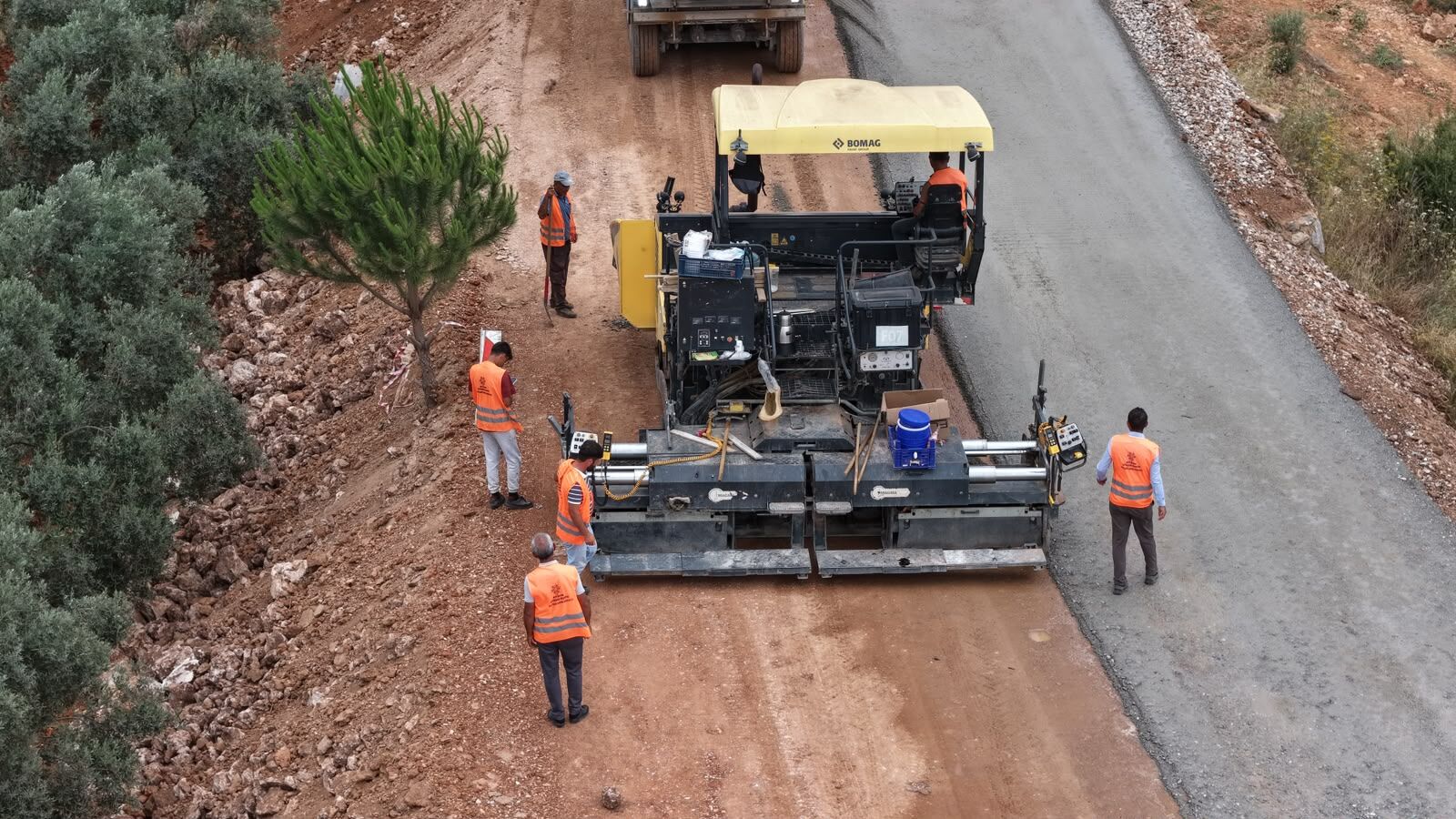 Yaparsa Çerçioğlu Yapar.. 20 Kilometrelik Yolda Çalışmalar Sürüyor (6)
