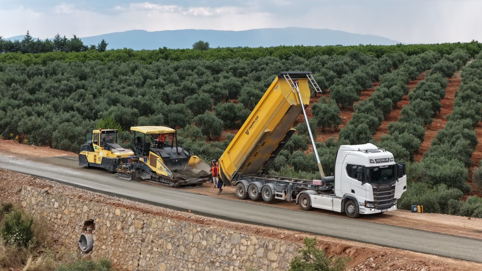 Yaparsa Çerçioğlu Yapar.. 20 Kilometrelik Yolda Çalışmalar Sürüyor (8)