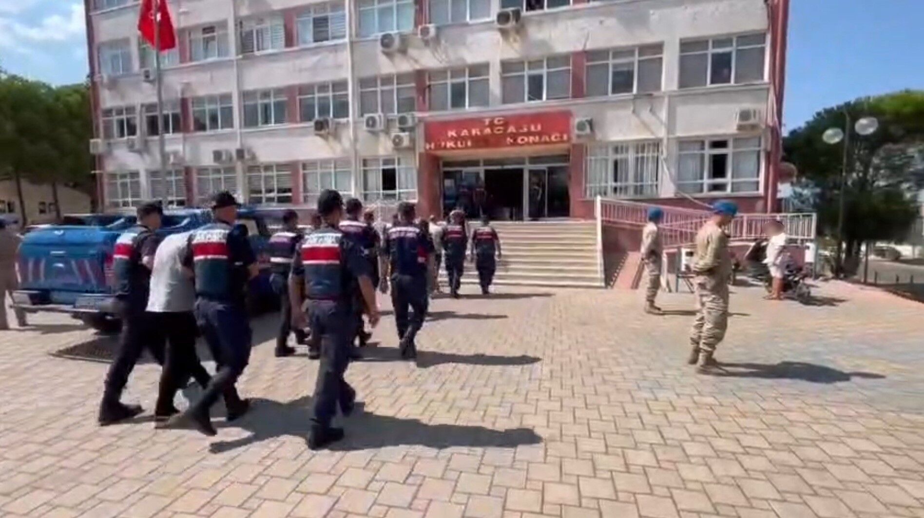 Aydın Merkezli 8 Ilde Dolandırıcılık Operasyonu.. Çakma Mi̇t’çiler Enselendi (3)
