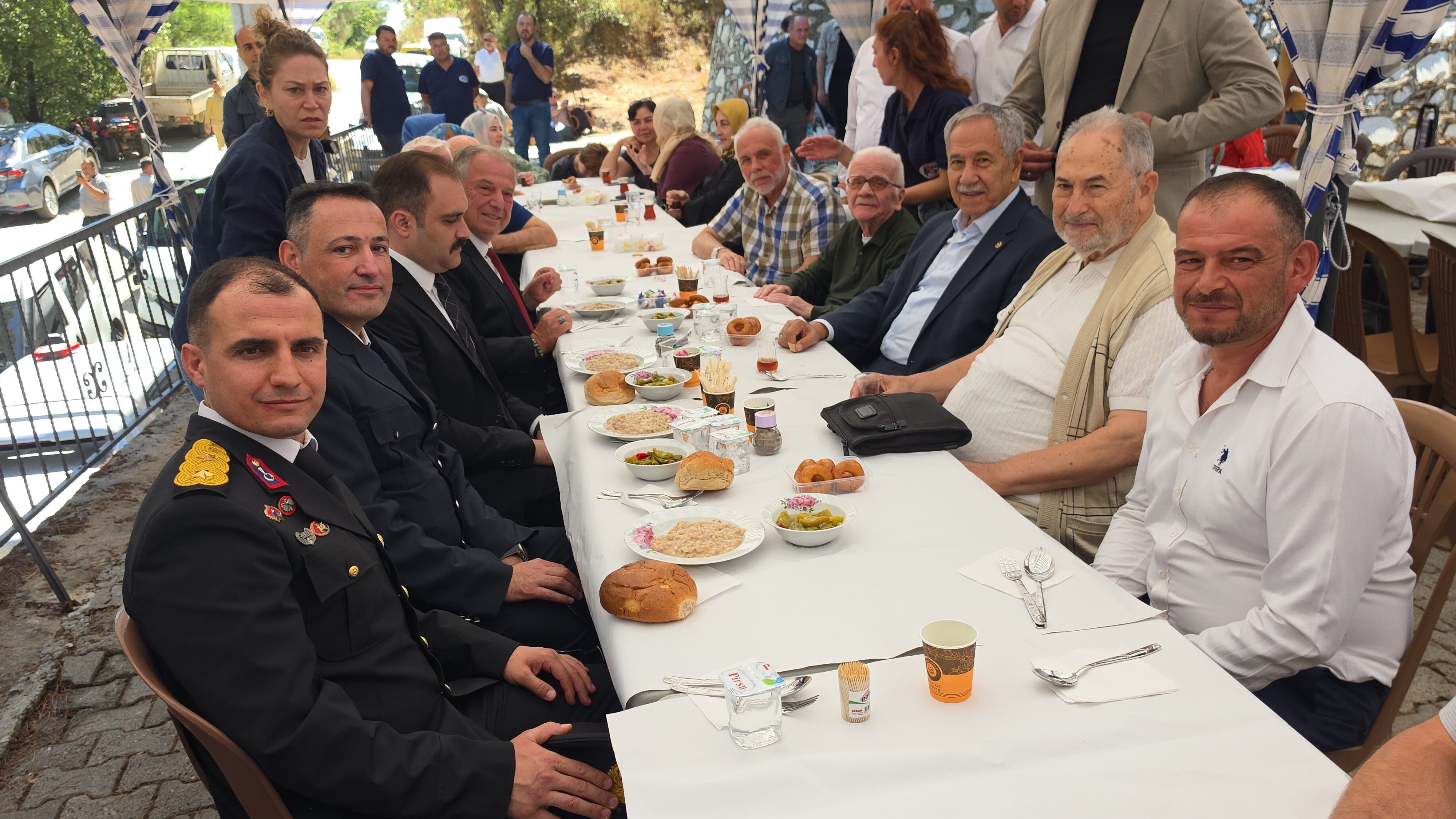 Aydın’da 800 Yıllık Keşkek Hayrına Binlerce Vatandaş Katıldı (3)