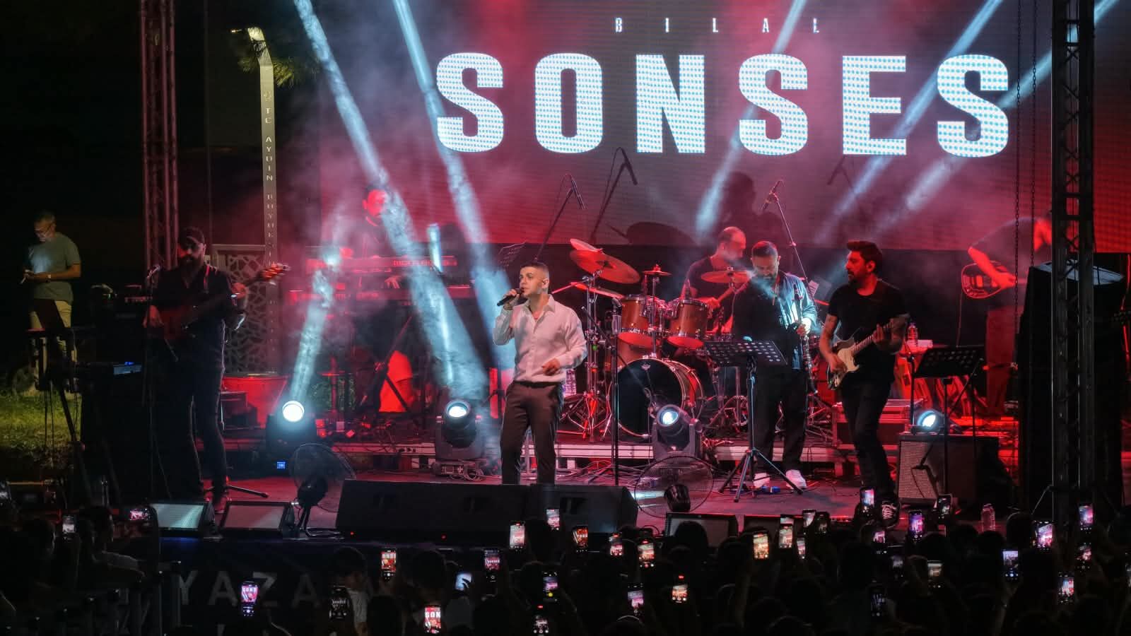 Başkan Çerçioğlu’ndan Mimar Sinan Park’ın Eşsiz Atmosferinde Yaz Konseri (6)