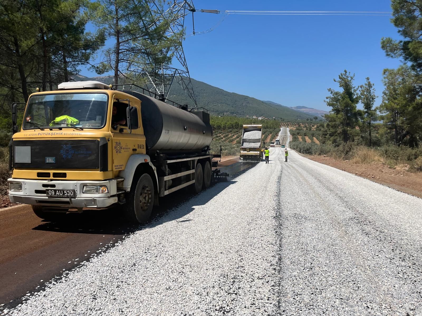 Çerçioğlu Çalışıyor, Aydın Kazanıyor Hizmetle Büyüyen Aydın Için 17 Ilçede Ulaşım Seferberliği! (2)