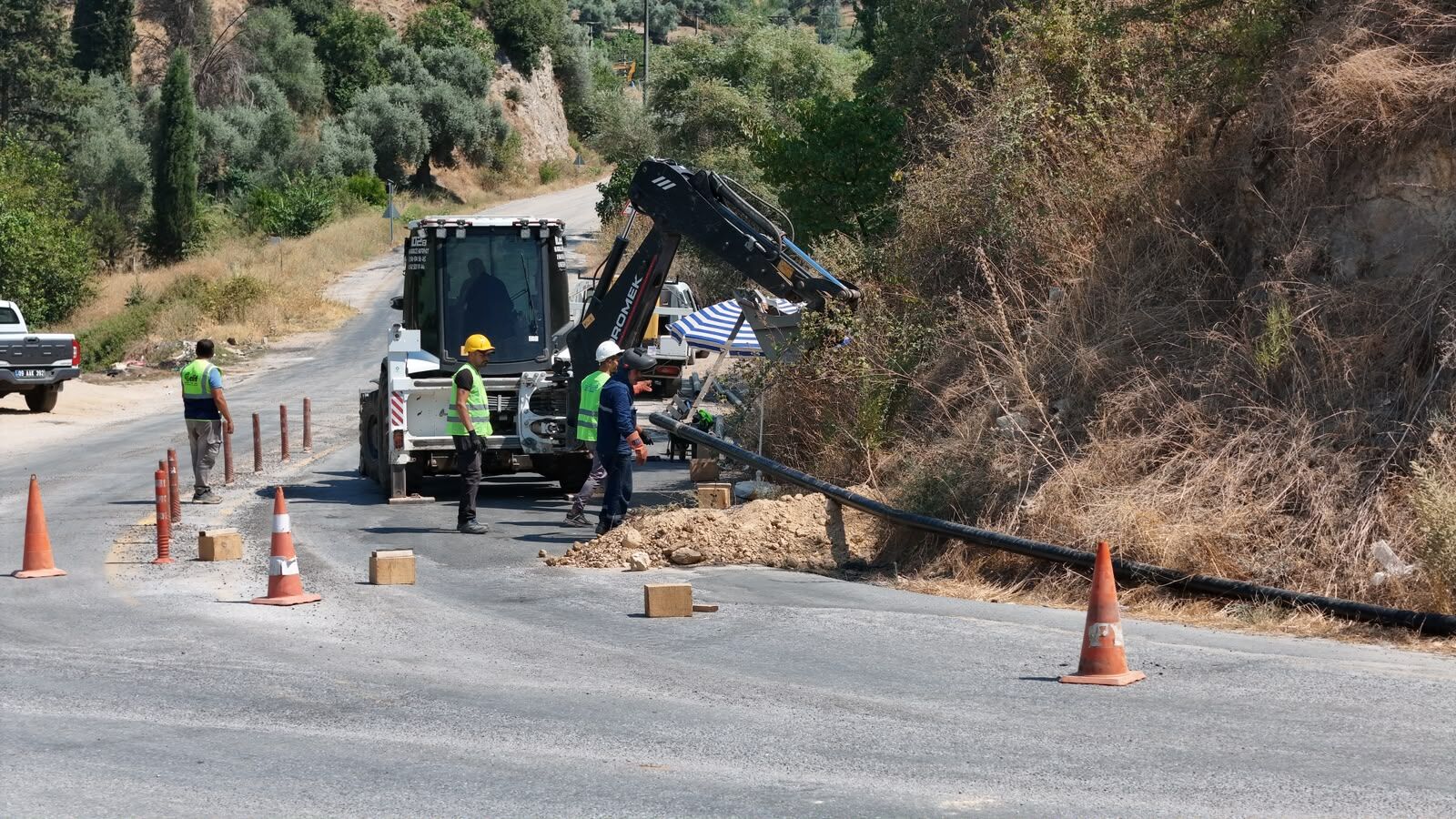 Çerçioğlu Çalışıyor, Mahallelerin Altyapısı Yenileniyor (5)