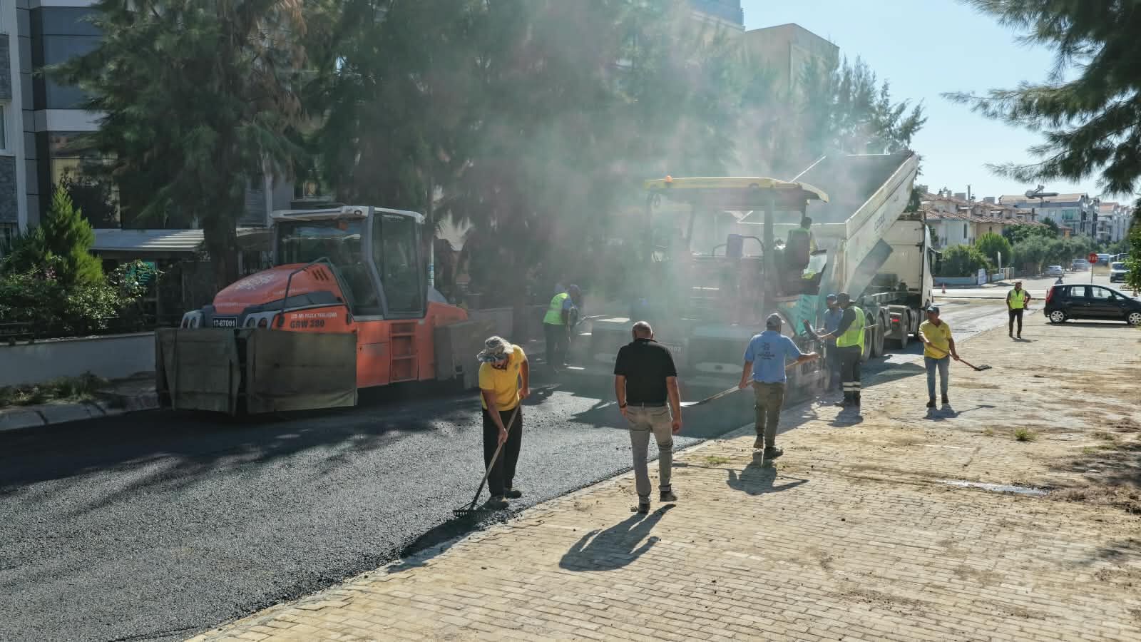 Çerçioğlu Dur Durak Bilmiyor Dev Asfalt Mesaisi! (3)